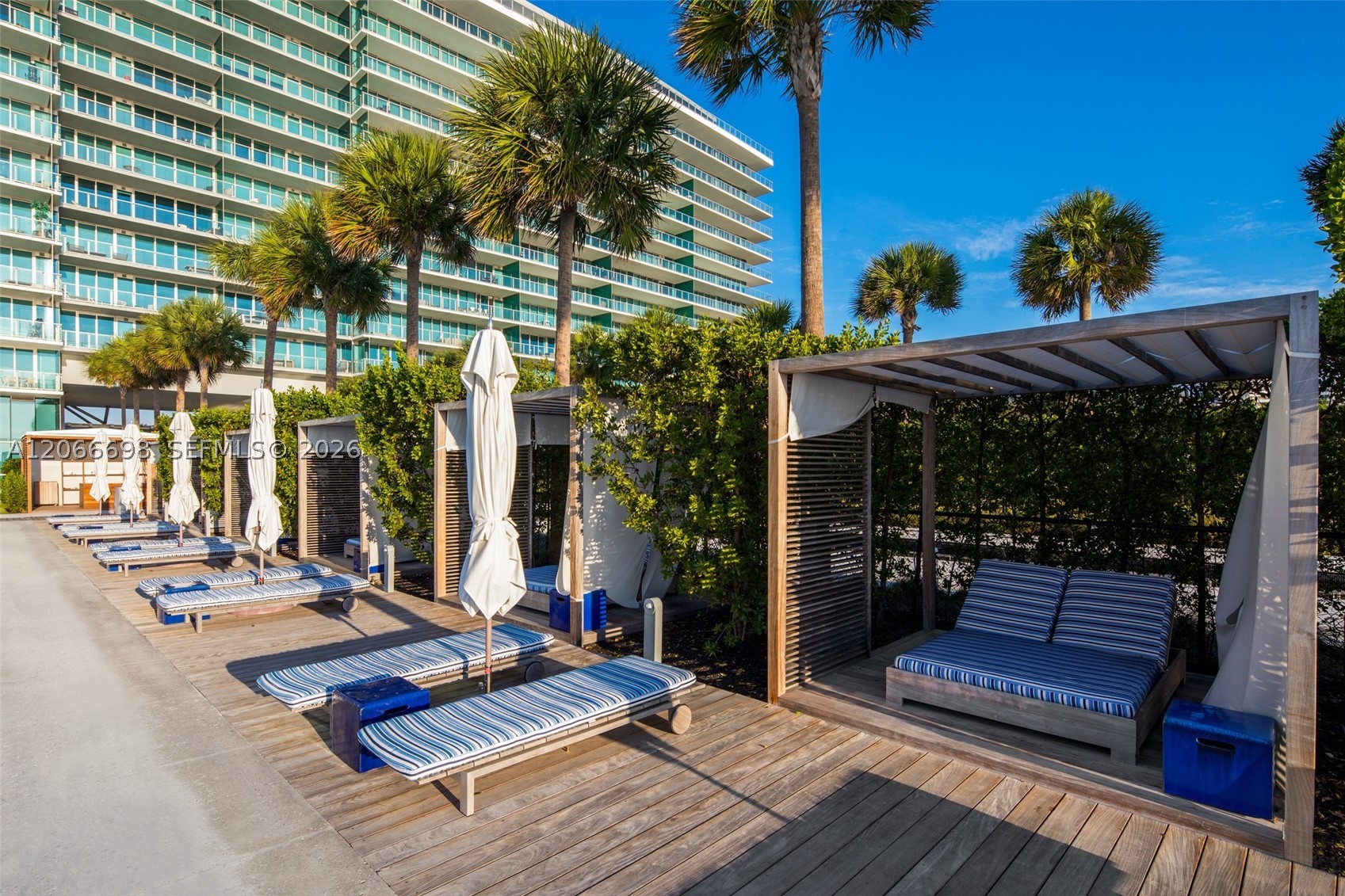 360 Ocean Dr #804S Key Biscayne, FL 33149