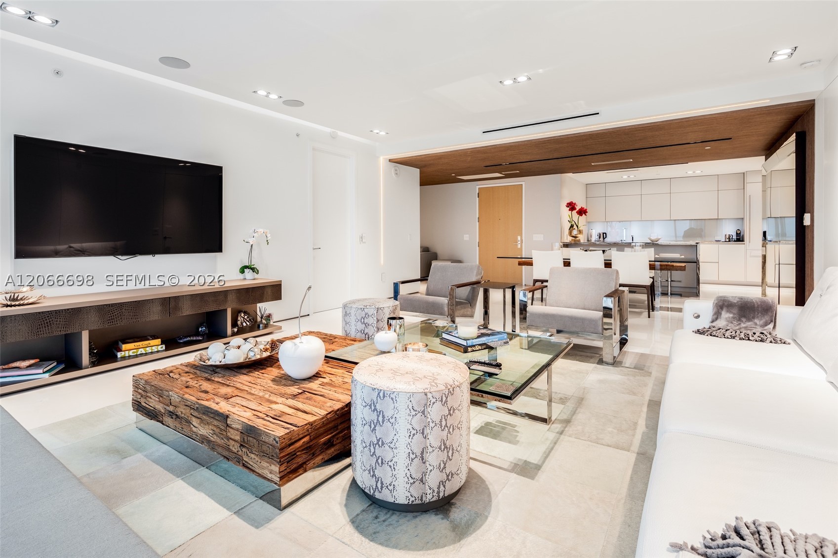 360 Ocean Dr #804S Key Biscayne, FL 33149