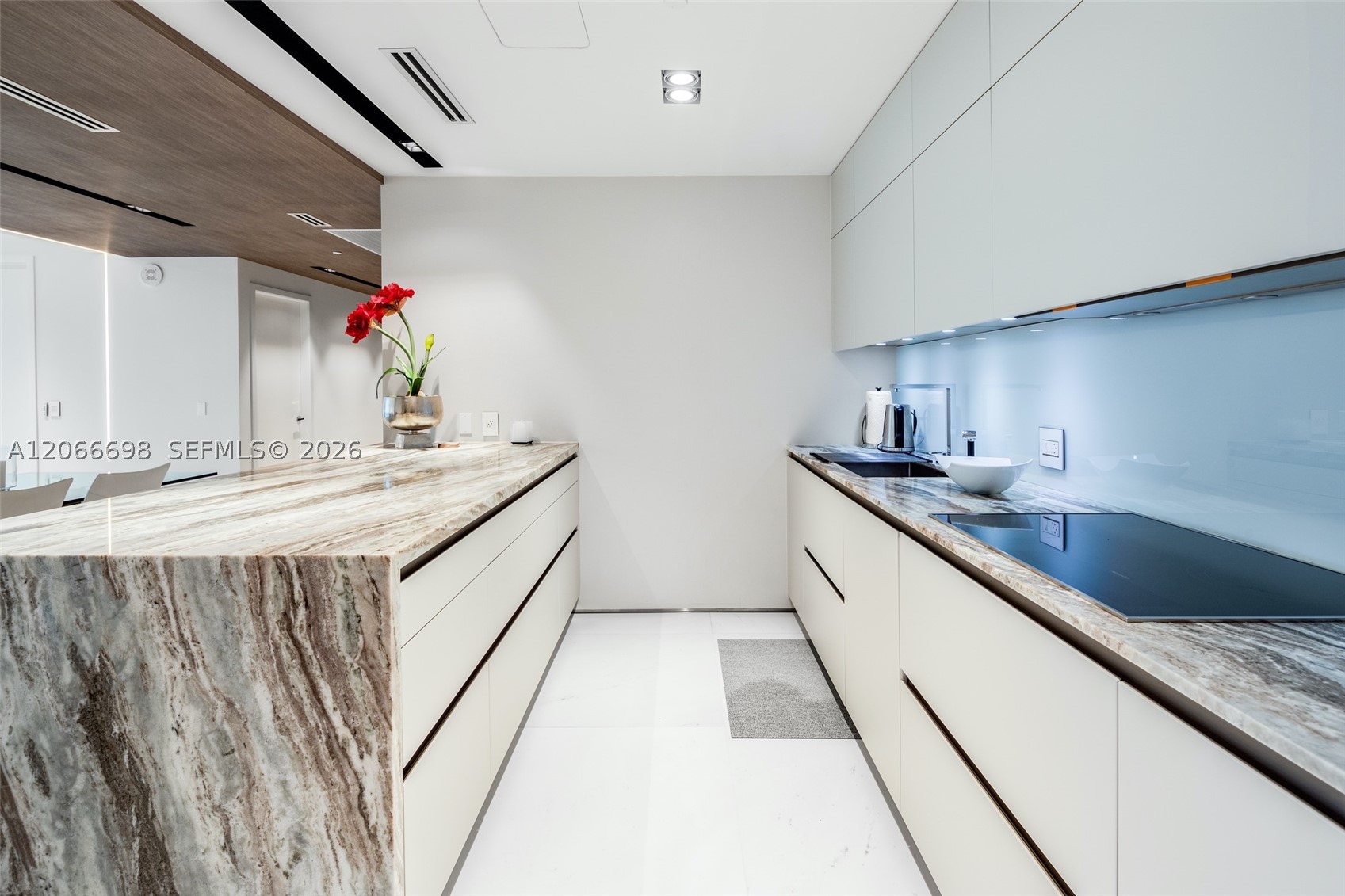 360 Ocean Dr #804S Key Biscayne, FL 33149