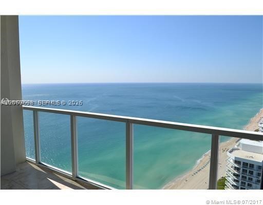 16699 Collins Ave #3109