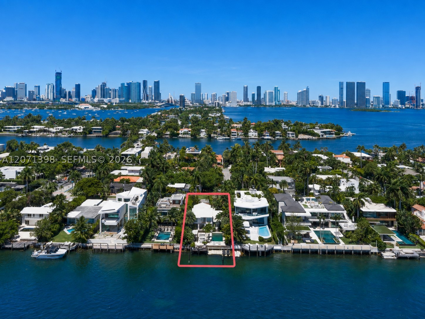 455 E Dilido Dr