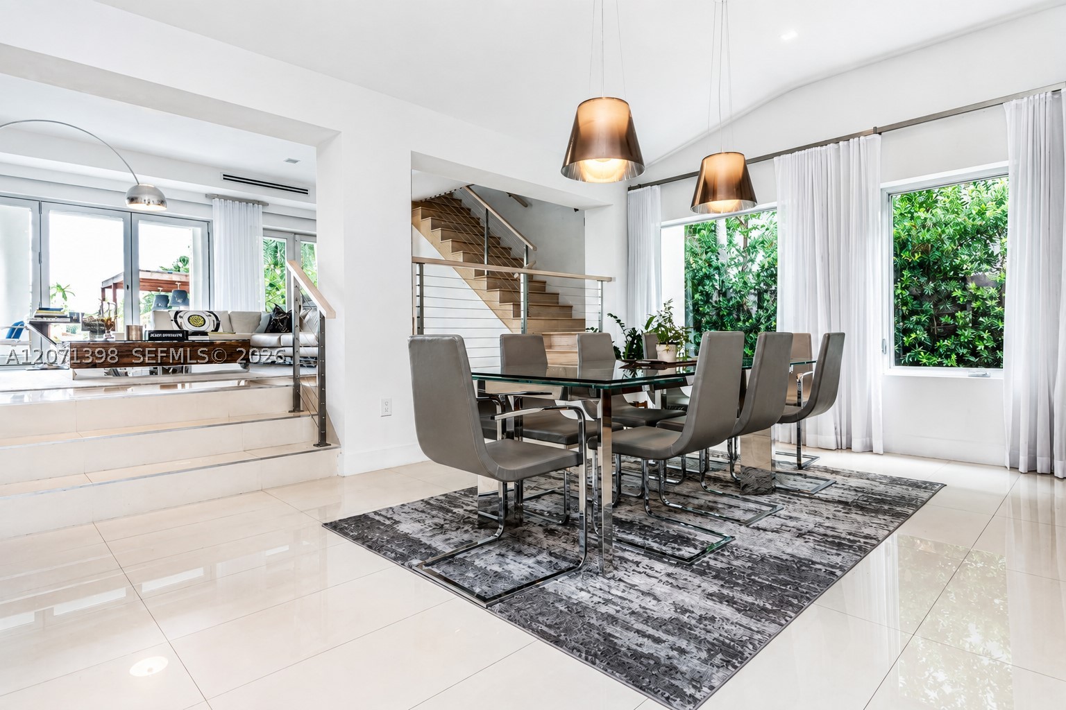 455 E Dilido Dr Miami Beach, FL 33139