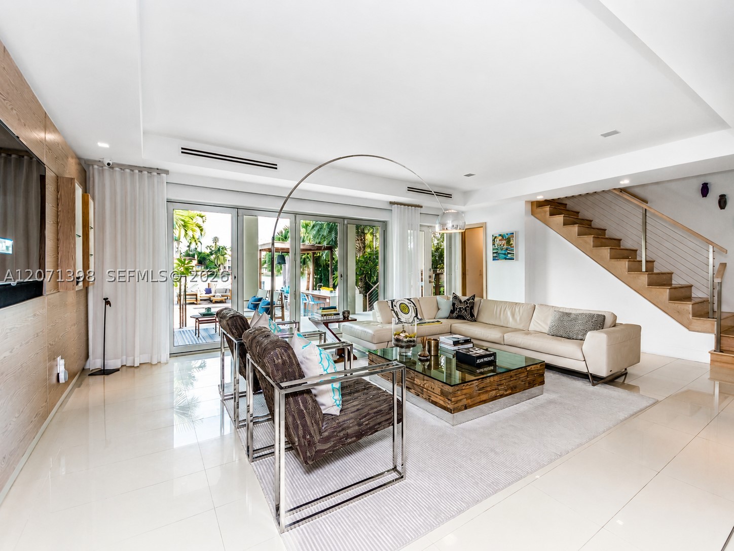 455 E Dilido Dr Miami Beach, FL 33139