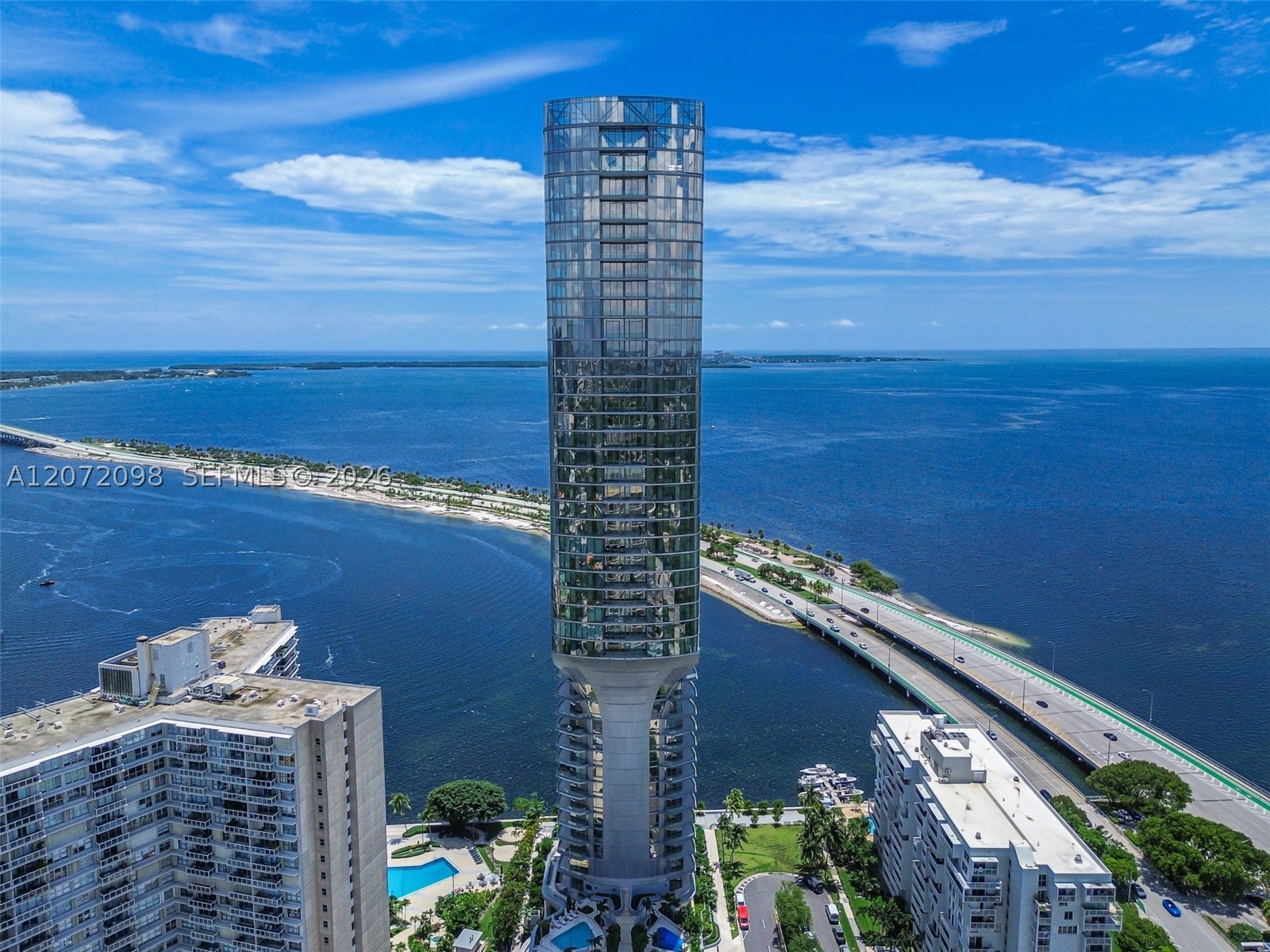 175 SE 25th Rd #PH4301 Miami, FL 33129