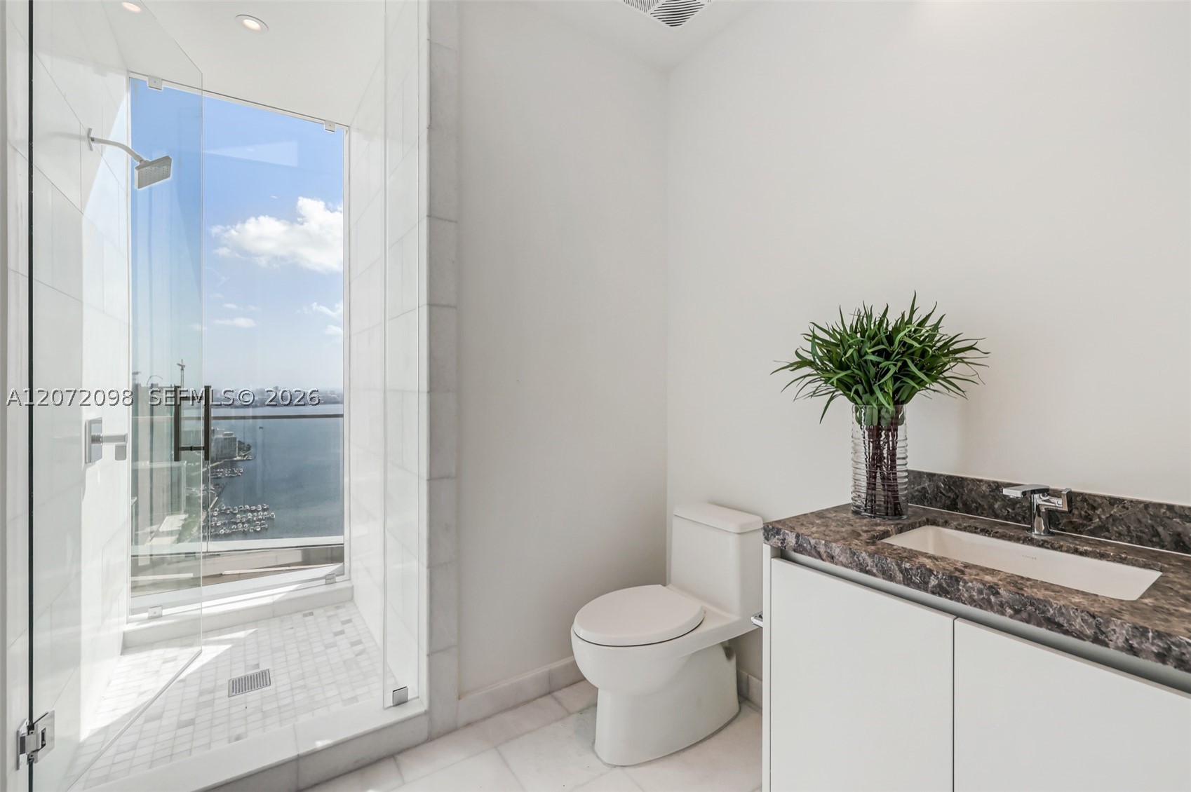 175 SE 25th Rd #PH4301 Miami, FL 33129
