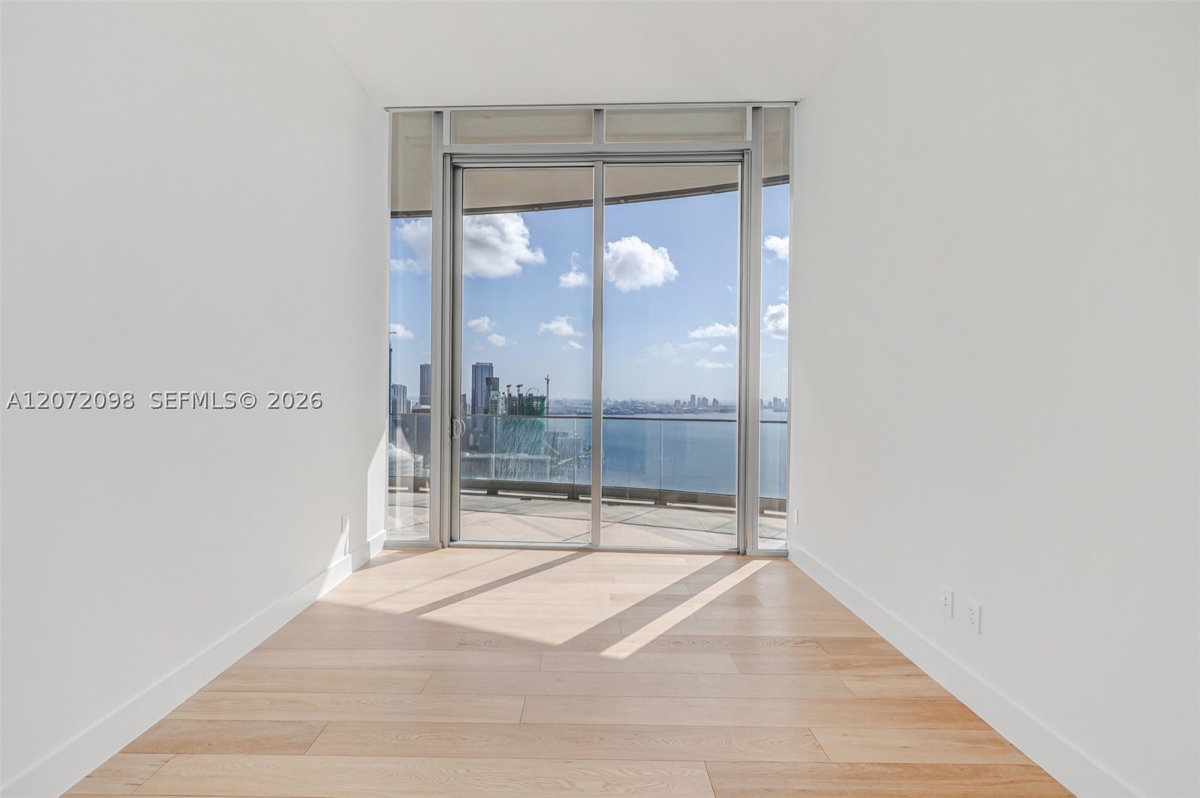 175 SE 25th Rd #PH4301 Miami, FL 33129