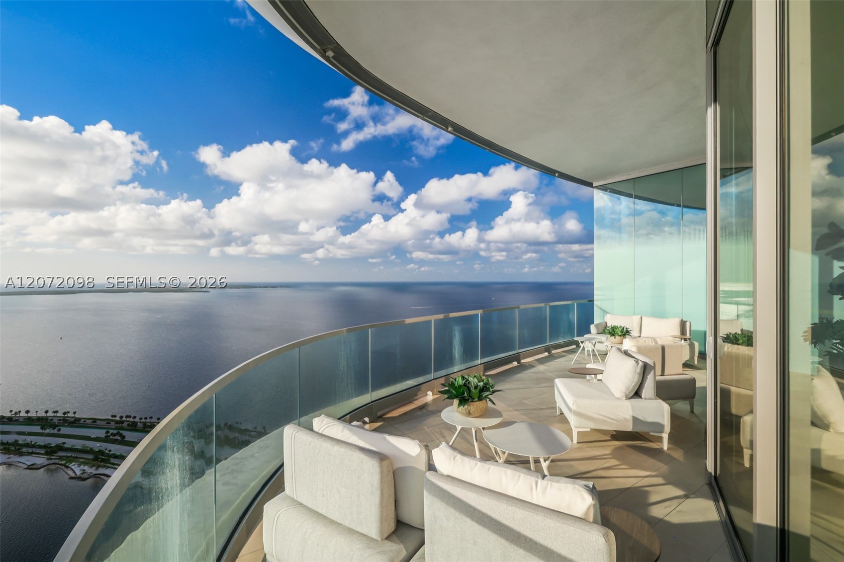 175 SE 25th Rd #PH4301 Miami, FL 33129