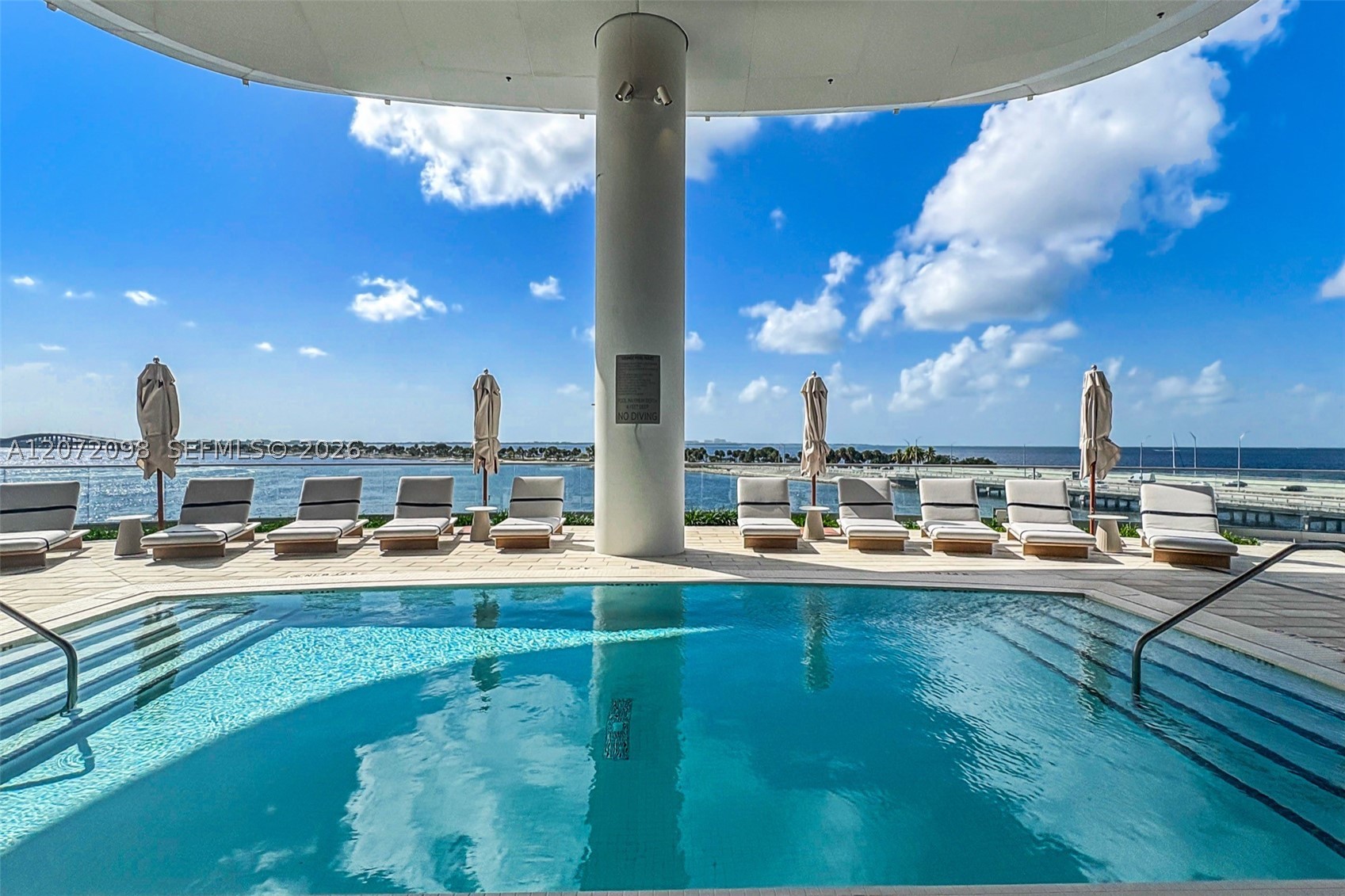 175 SE 25th Rd #PH4301 Miami, FL 33129