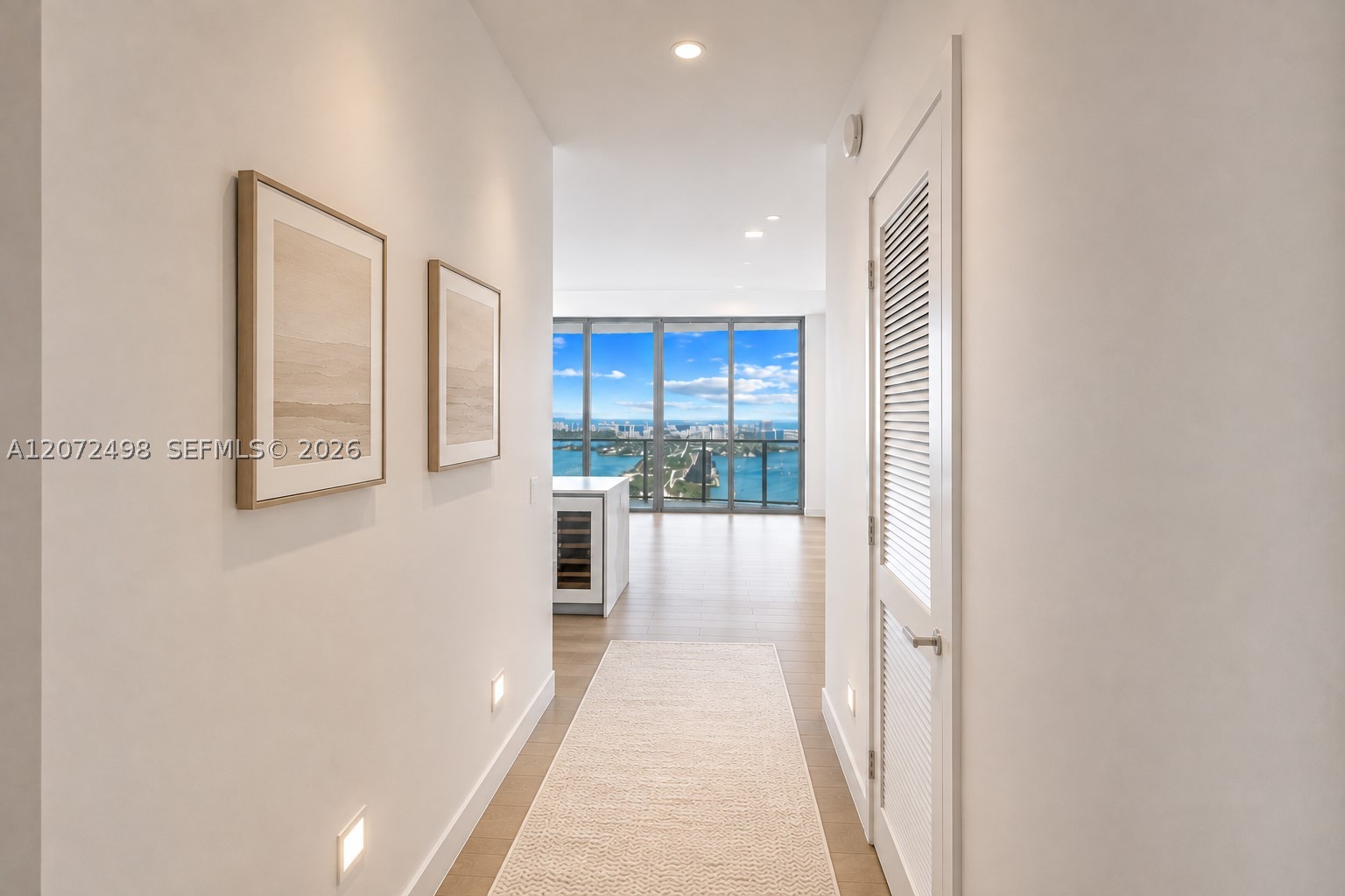 1400 Biscayne Blvd #4206 Miami, FL 33132