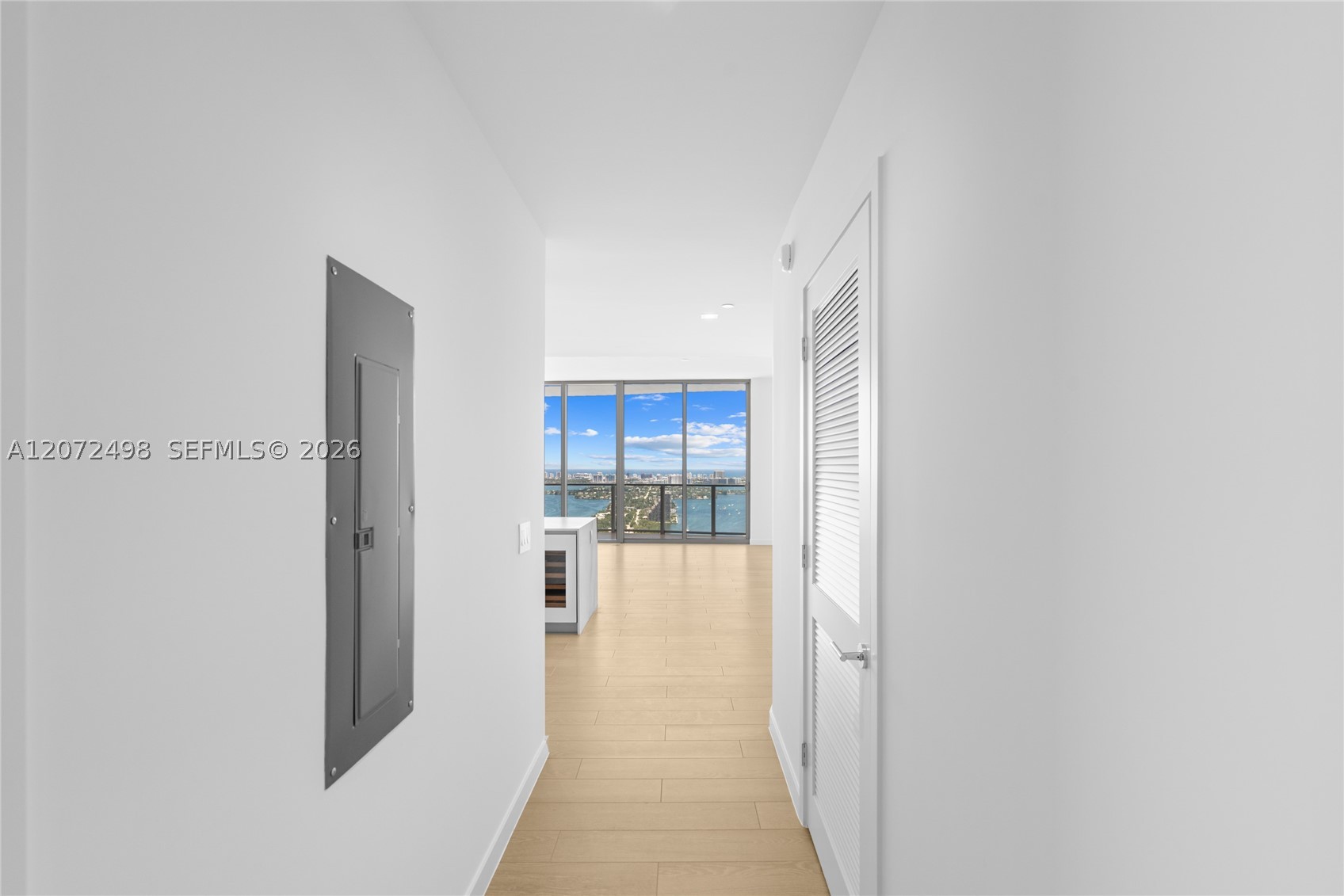 1400 Biscayne Blvd #4206 Miami, FL 33132