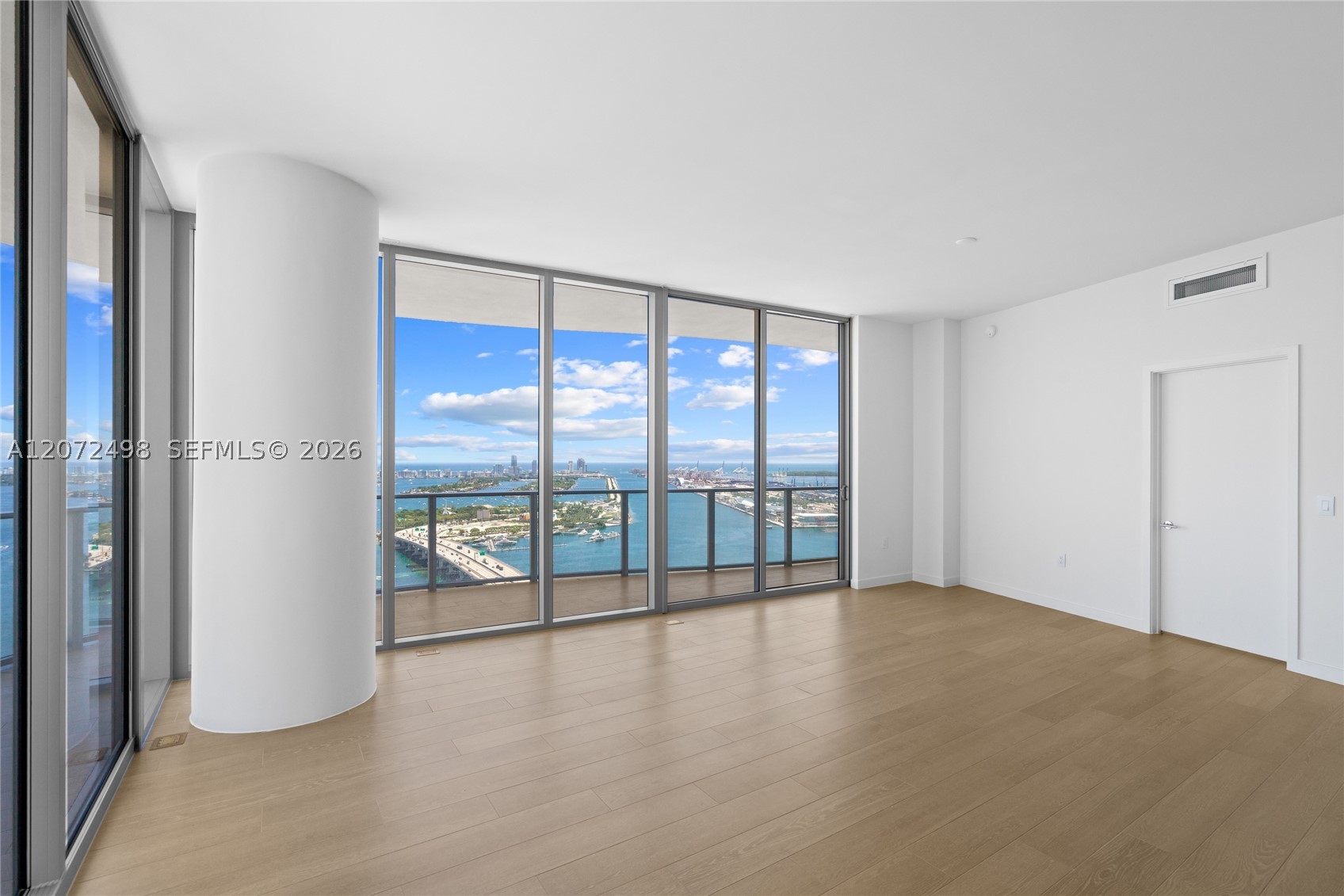 1400 Biscayne Blvd #4206 Miami, FL 33132