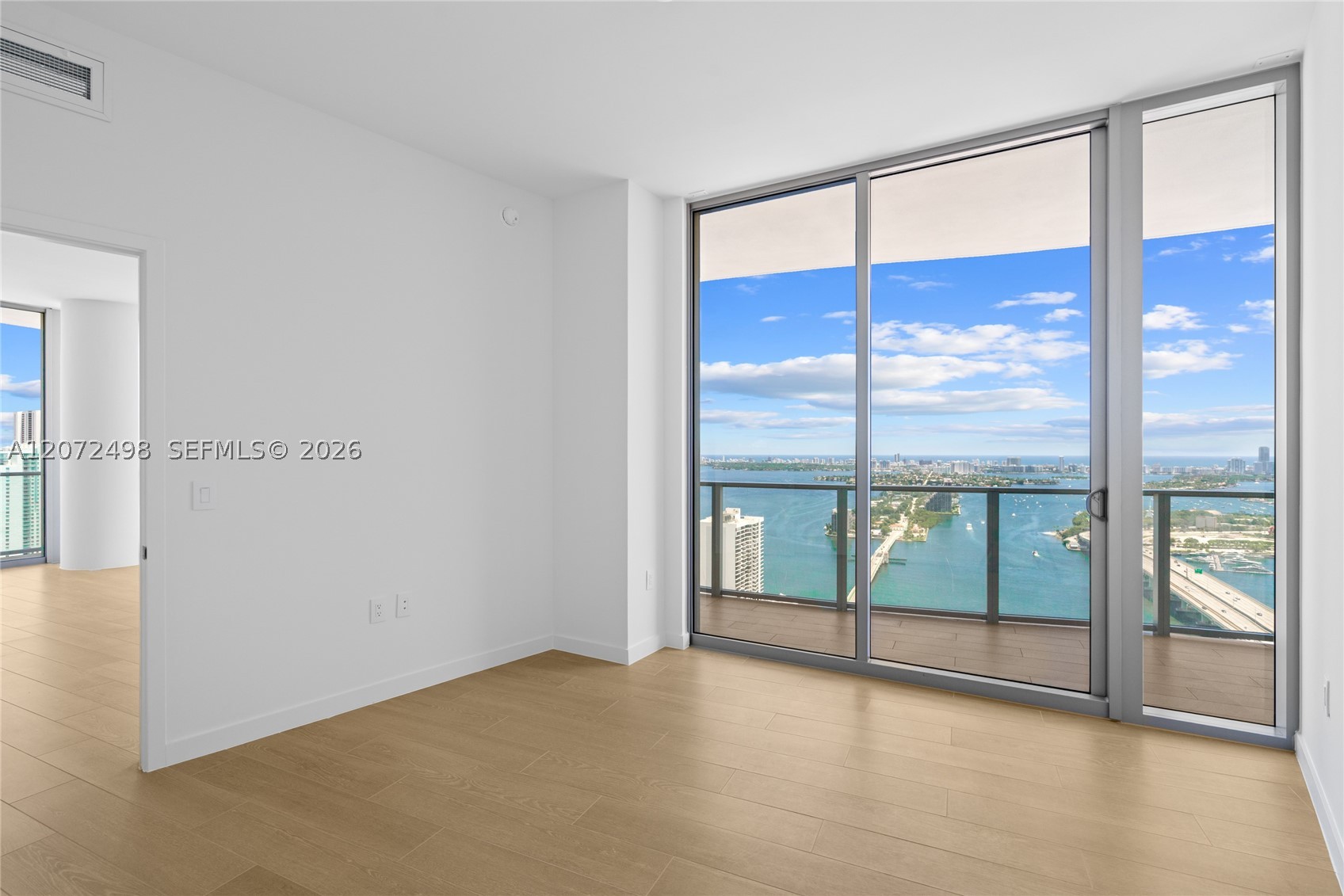 1400 Biscayne Blvd #4206 Miami, FL 33132