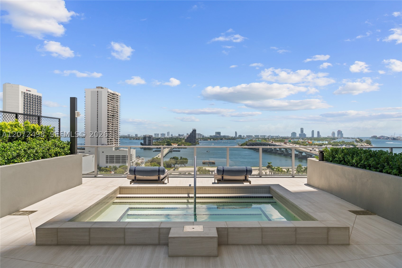 1400 Biscayne Blvd #4206 Miami, FL 33132