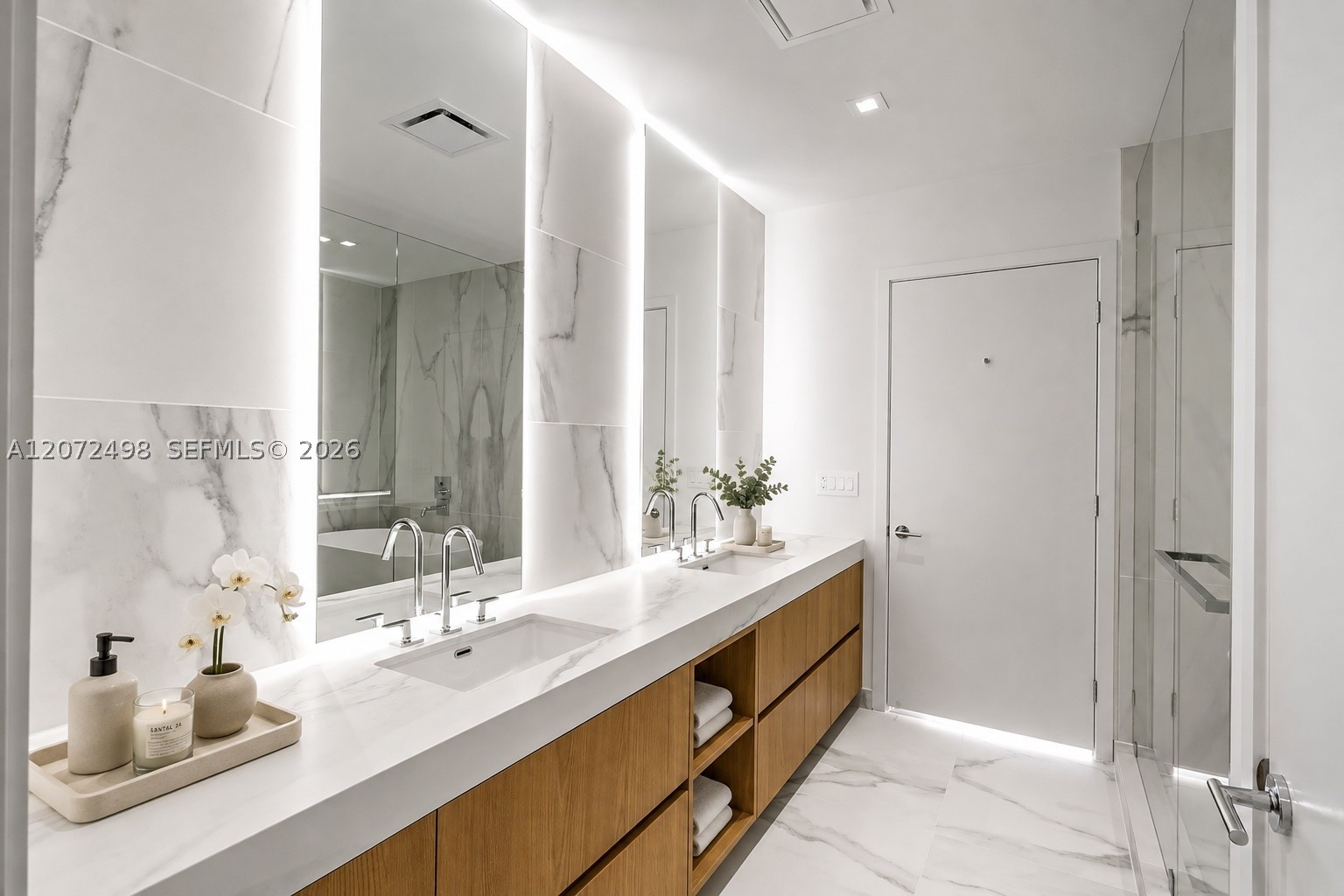 1400 Biscayne Blvd #4206 Miami, FL 33132