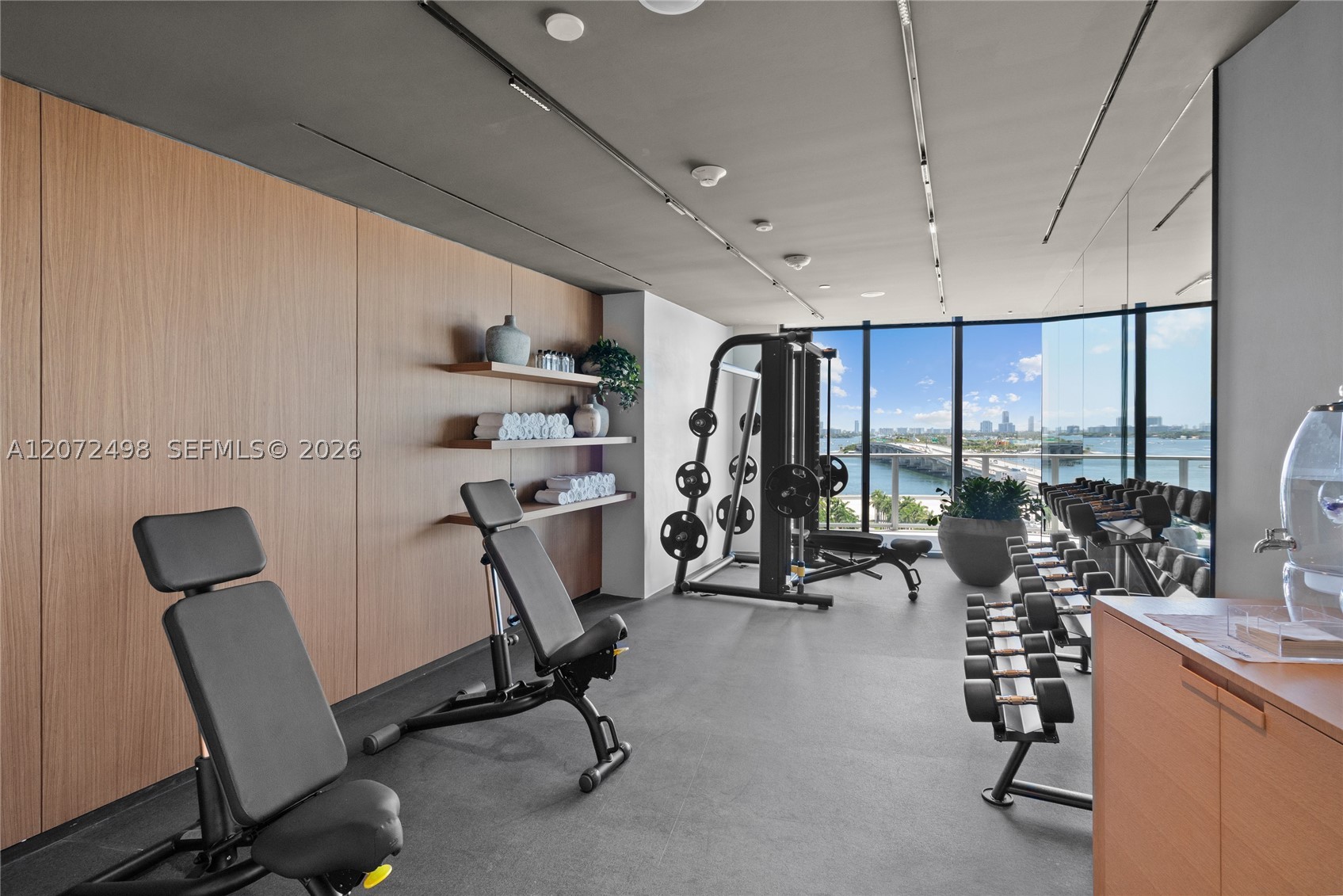 1400 Biscayne Blvd #4206 Miami, FL 33132