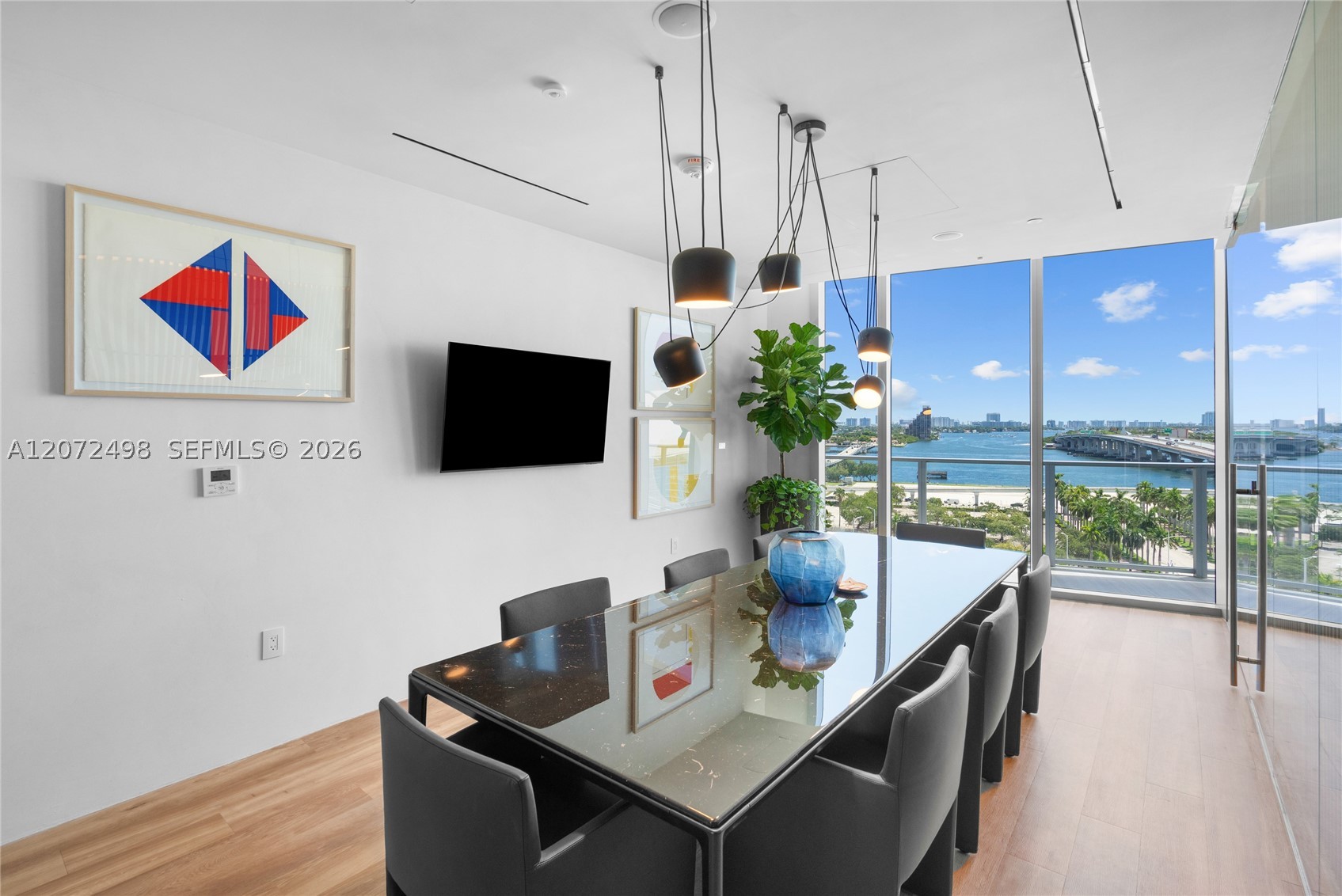 1400 Biscayne Blvd #4206 Miami, FL 33132