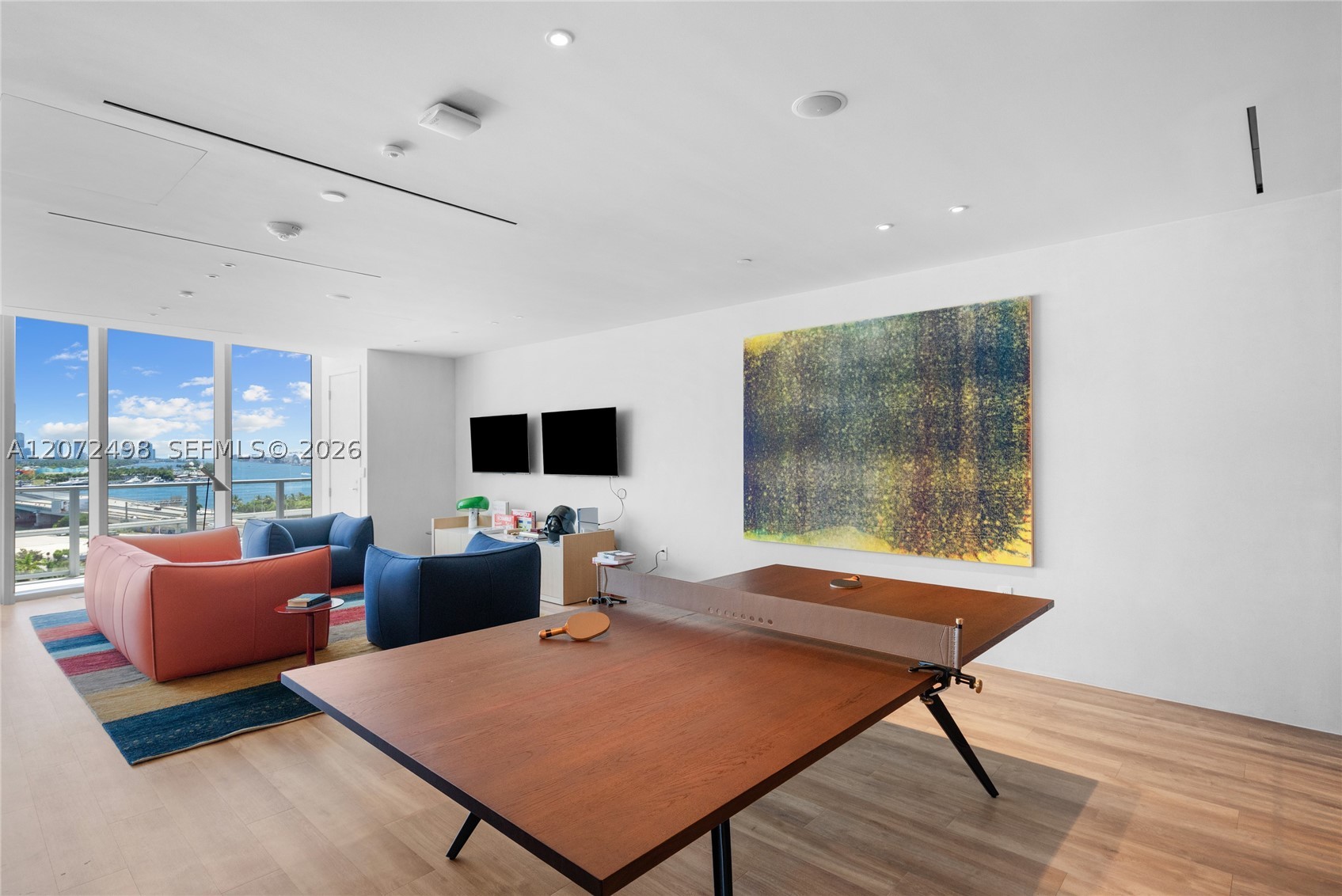 1400 Biscayne Blvd #4206 Miami, FL 33132