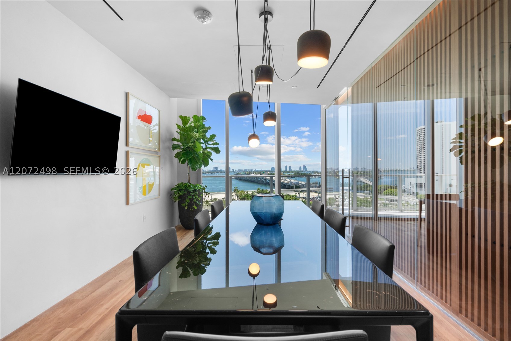 1400 Biscayne Blvd #4206 Miami, FL 33132