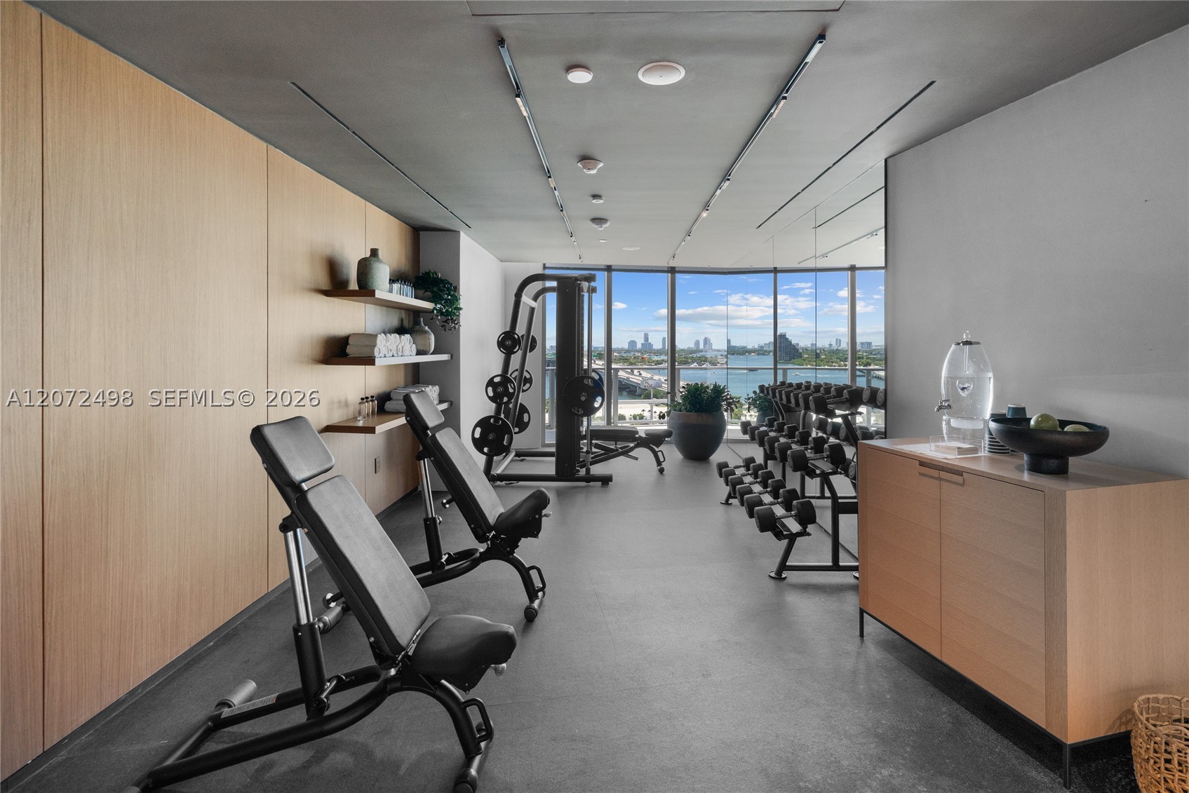 1400 Biscayne Blvd #4206 Miami, FL 33132
