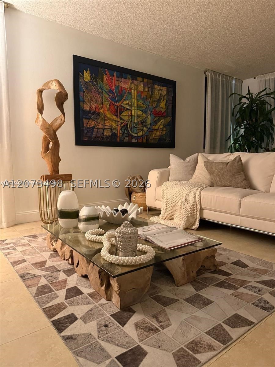 image Madison Downtown Condo3