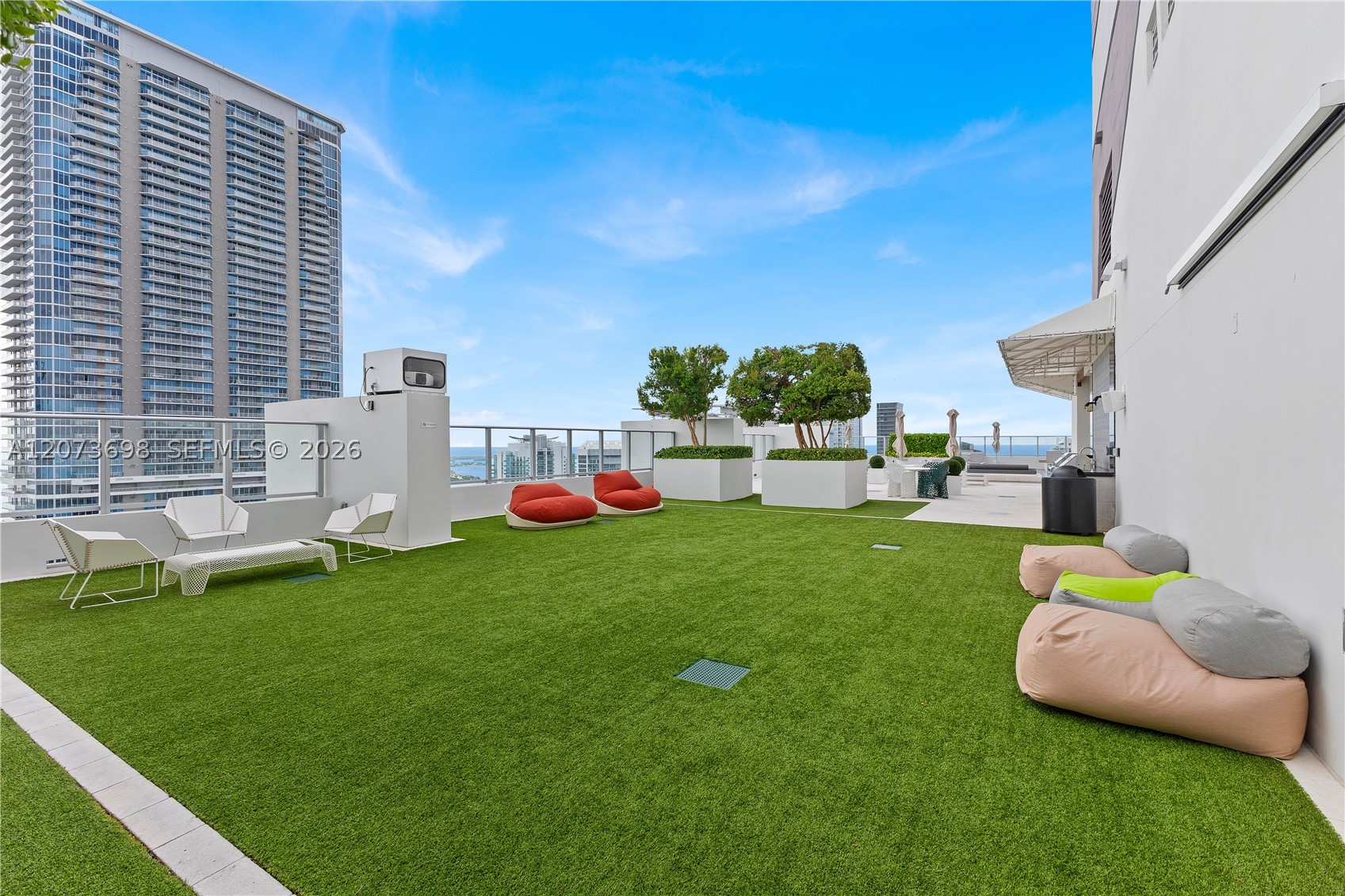 image 1010 Brickell23