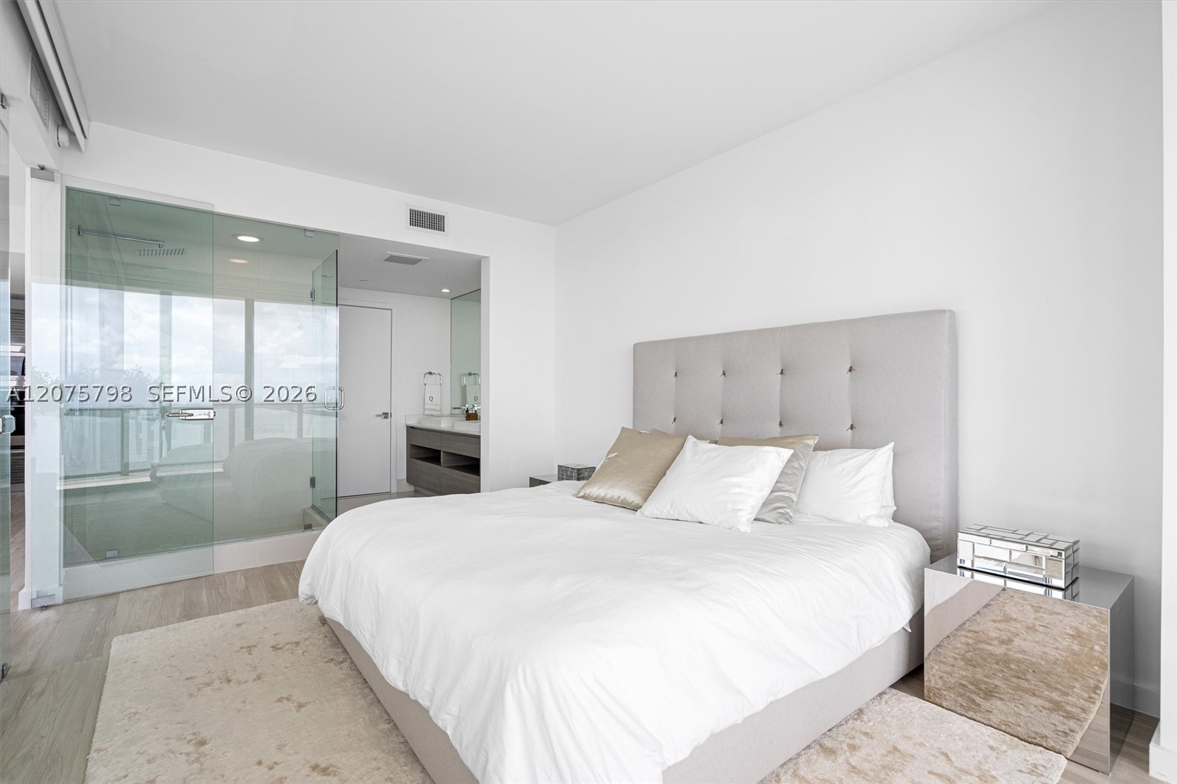 460 NE 28th St #3508 Miami, FL 33137