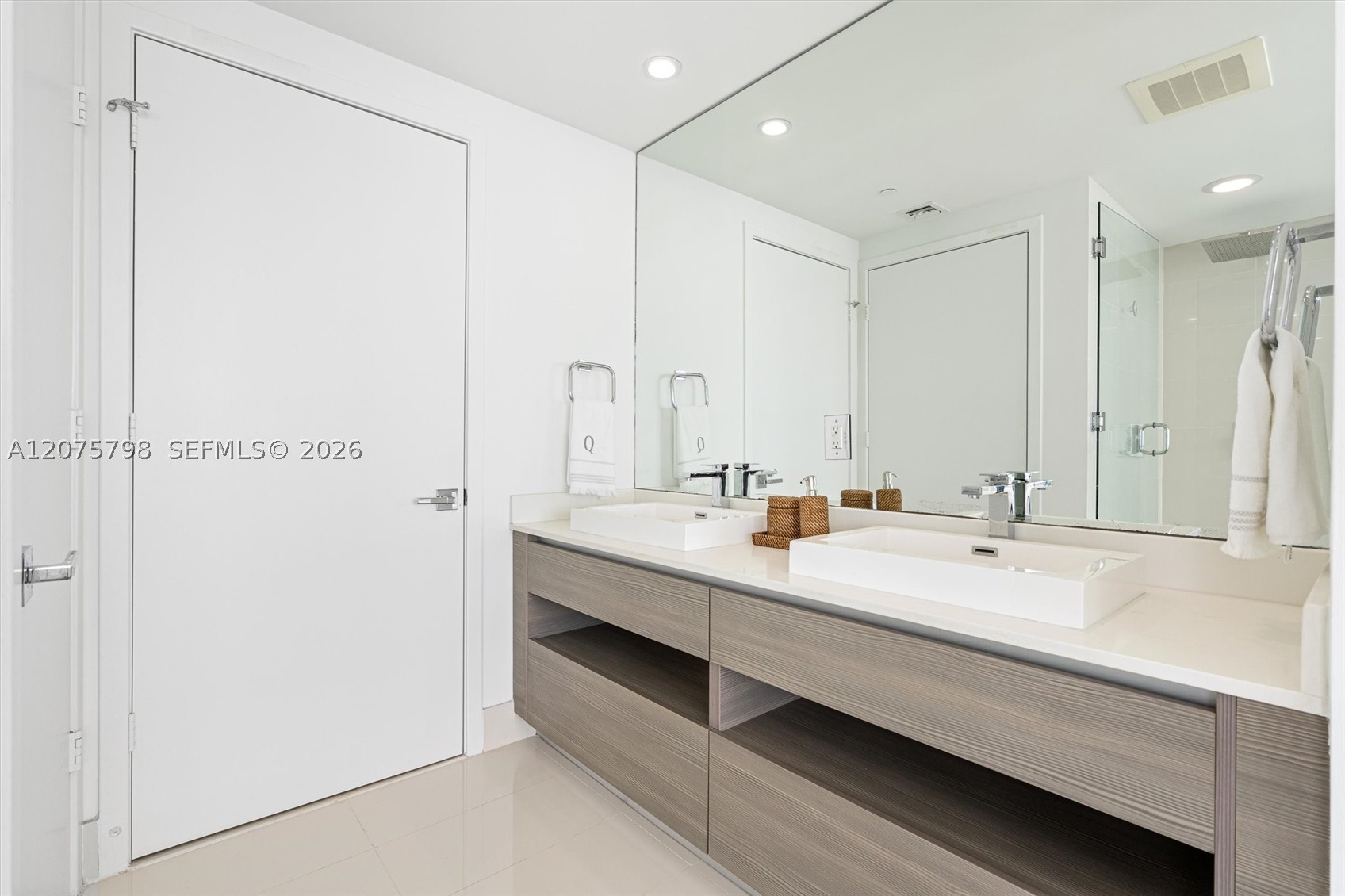 460 NE 28th St #3508 Miami, FL 33137