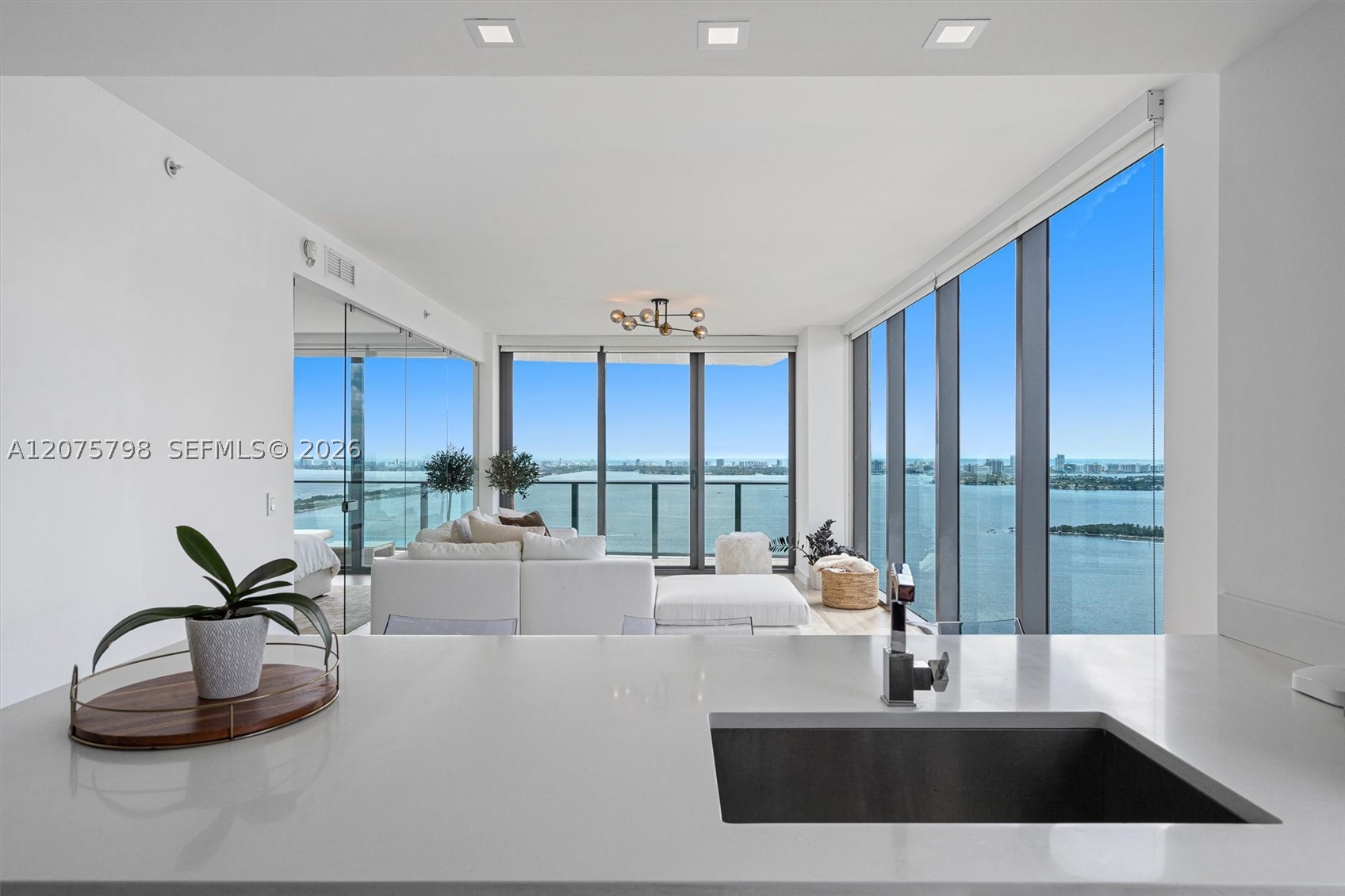 460 NE 28th St #3508 Miami, FL 33137