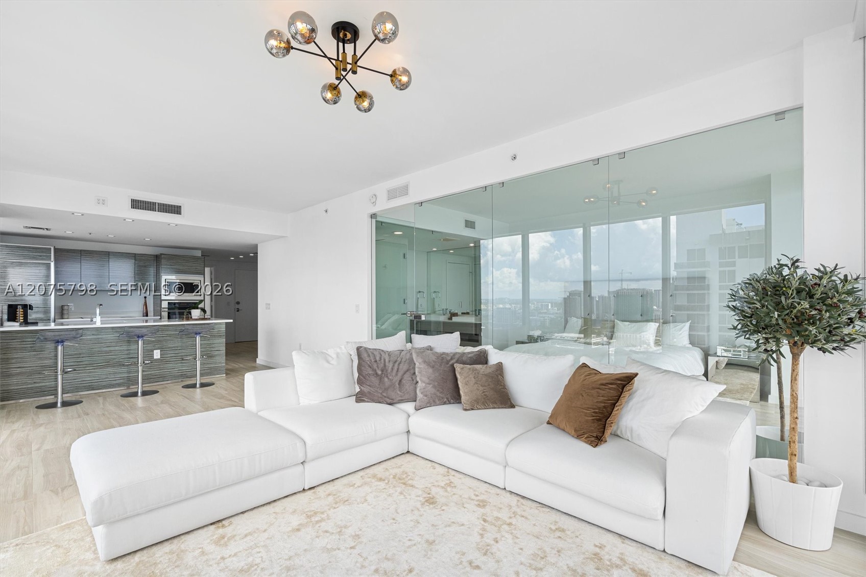 460 NE 28th St #3508 Miami, FL 33137