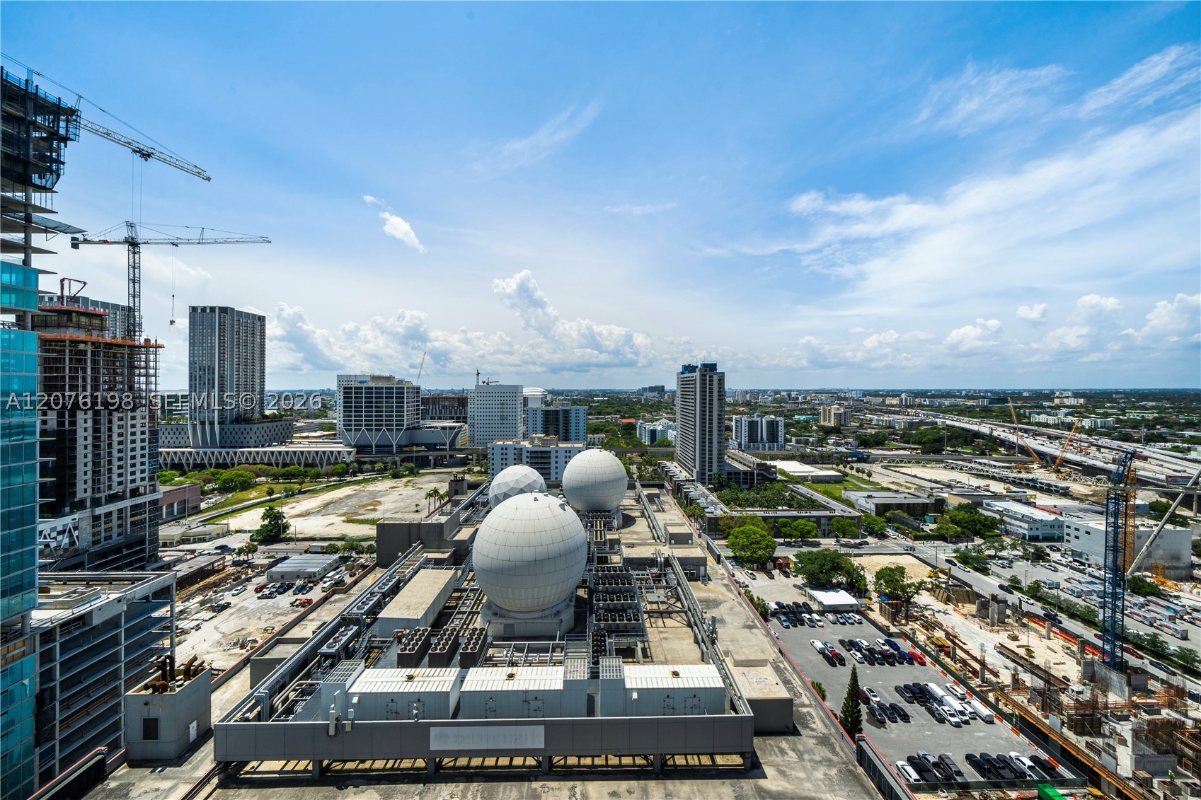 image Paramount Miami Worldcenter24