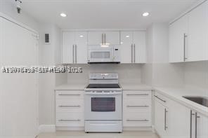 9511 Collins Ave #409 Surfside, FL 33154