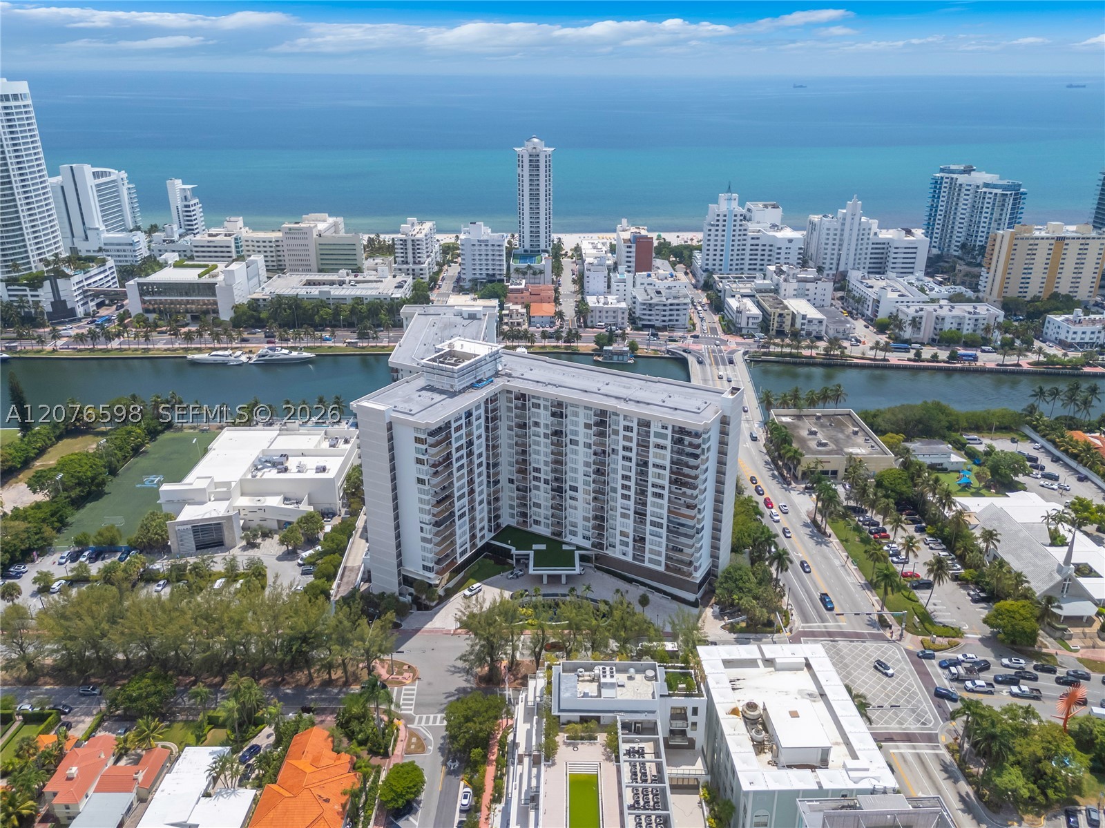 4101 Pine Tree Dr #1105 Miami Beach, FL 33140