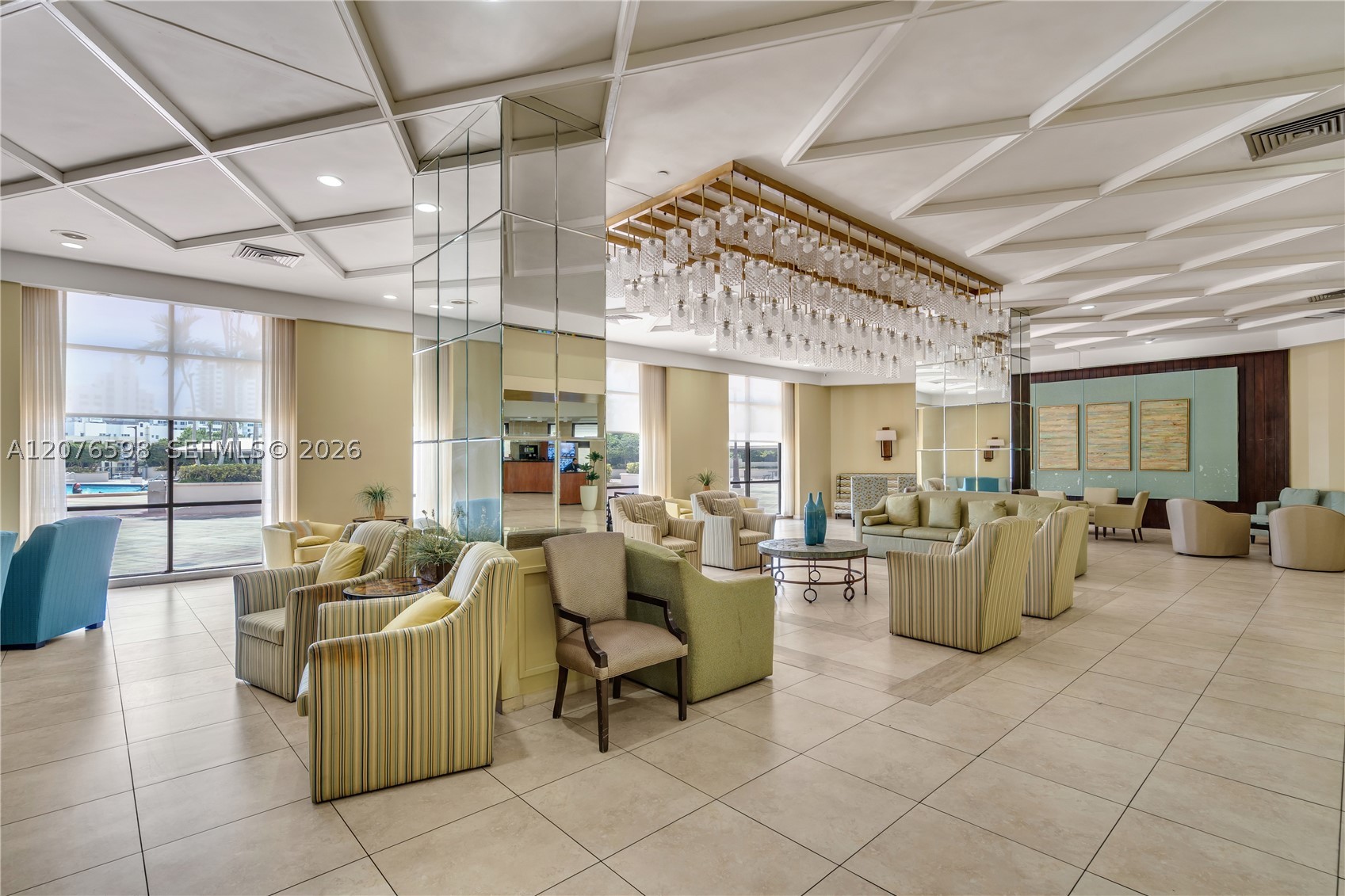 4101 Pine Tree Dr #1105 Miami Beach, FL 33140