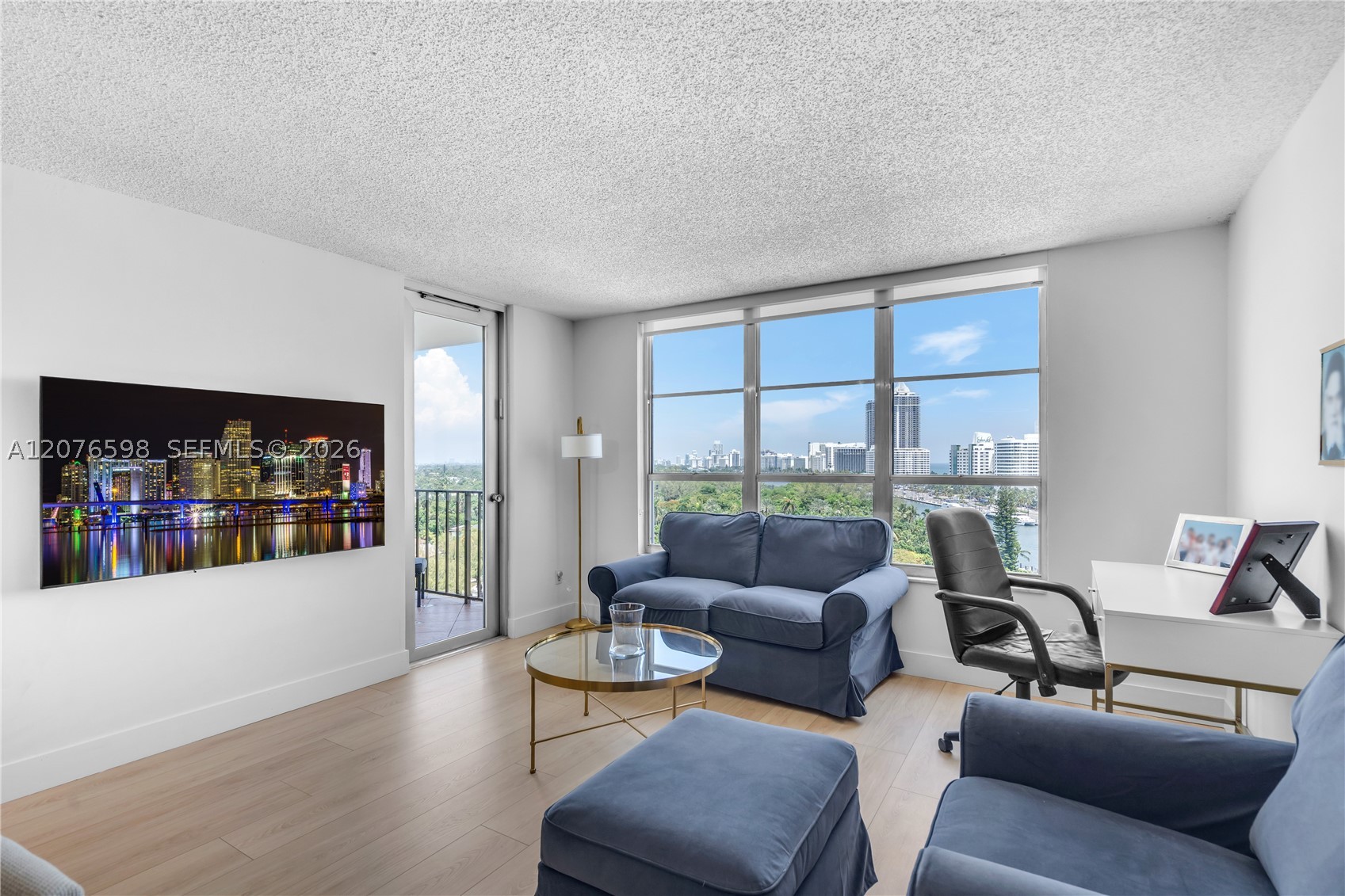 4101 Pine Tree Dr #1105 Miami Beach, FL 33140