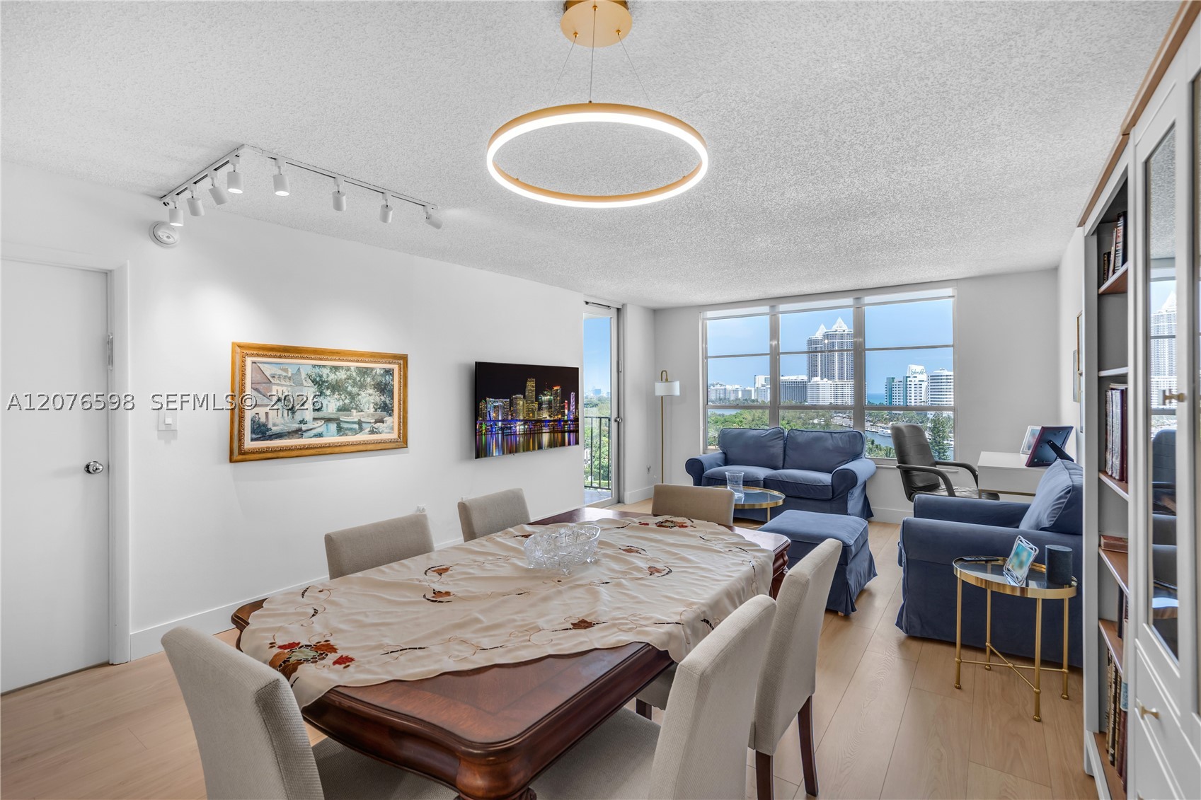 4101 Pine Tree Dr #1105 Miami Beach, FL 33140