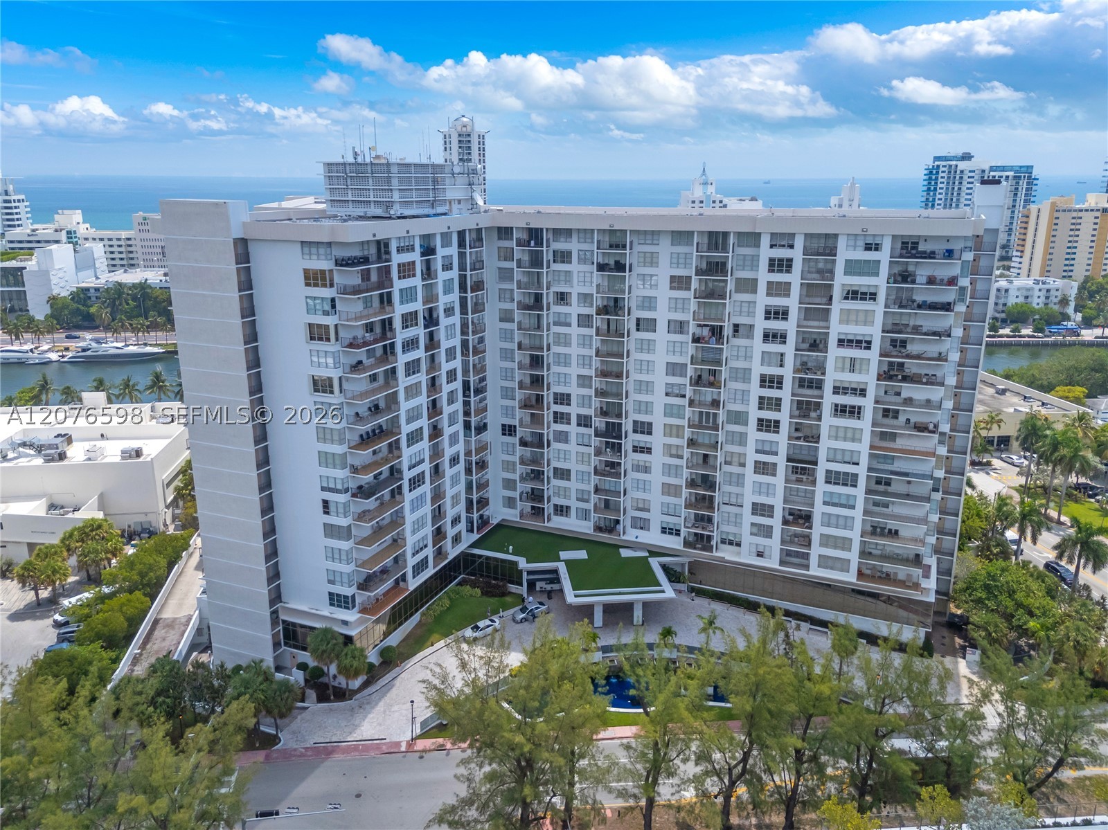 4101 Pine Tree Dr #1105 Miami Beach, FL 33140