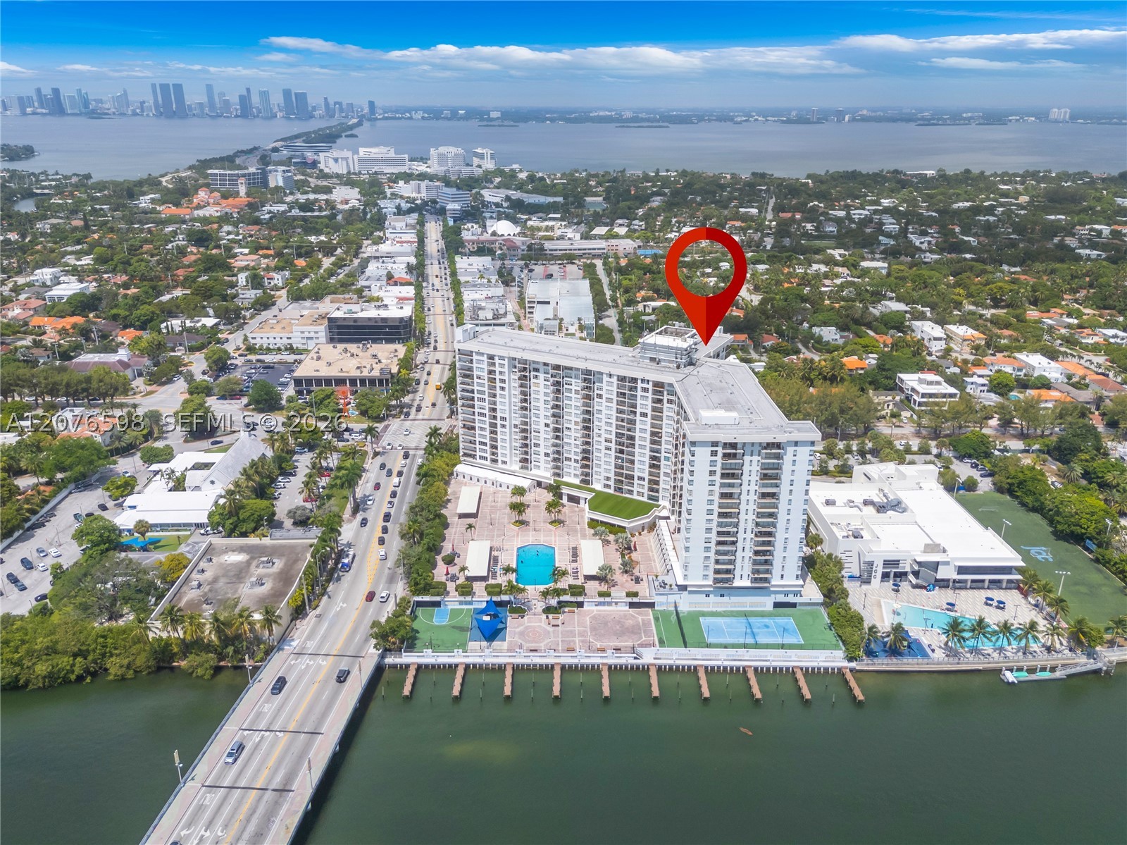 4101 Pine Tree Dr #1105 Miami Beach, FL 33140