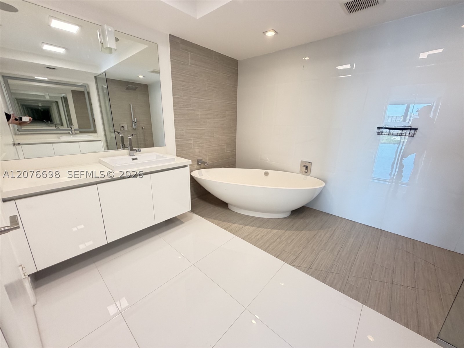 330 Sunny Isles Blvd #5-1008 Sunny Isles Beach, FL 33160