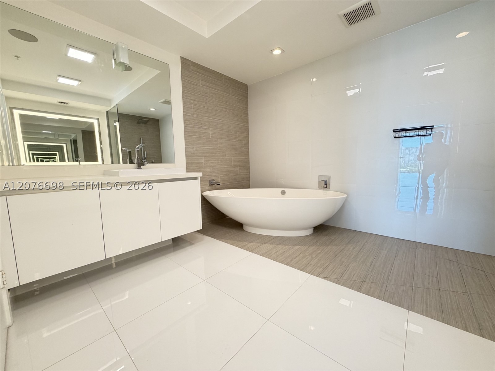 330 Sunny Isles Blvd #5-1008 Sunny Isles Beach, FL 33160
