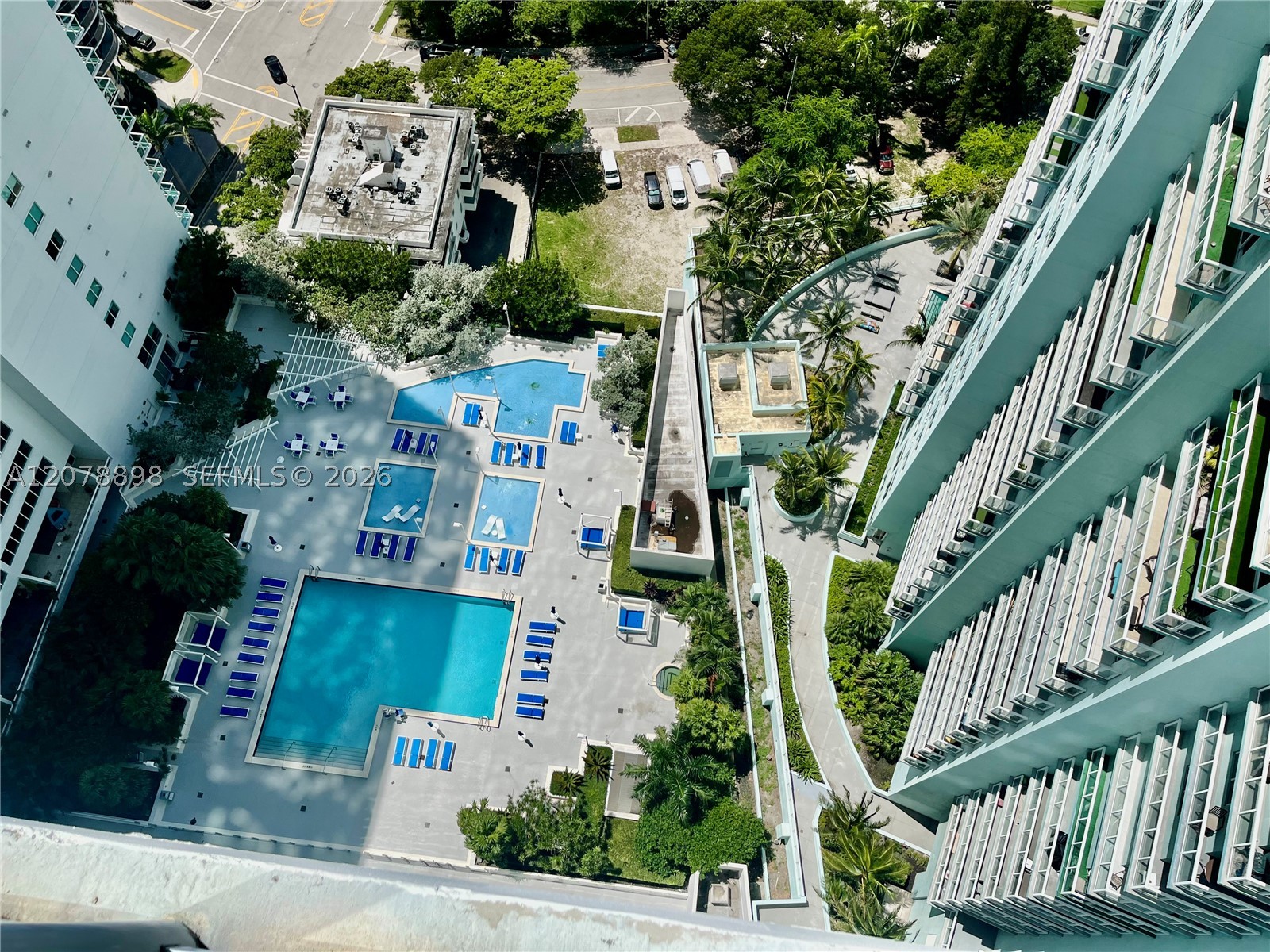 1800 N Bayshore Dr #3710 Miami, FL 33132