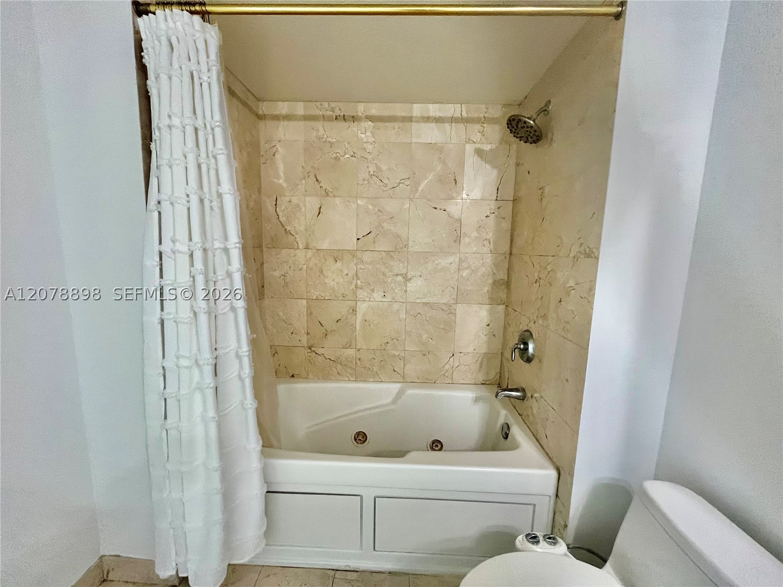 1800 N Bayshore Dr #3710 Miami, FL 33132