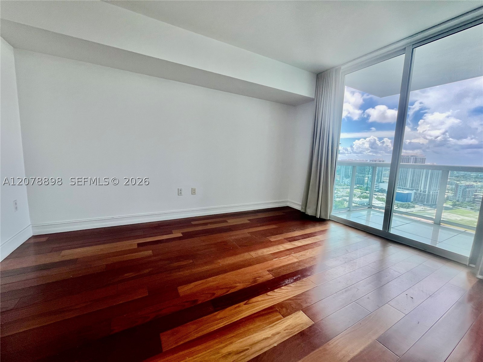 1800 N Bayshore Dr #3710 Miami, FL 33132