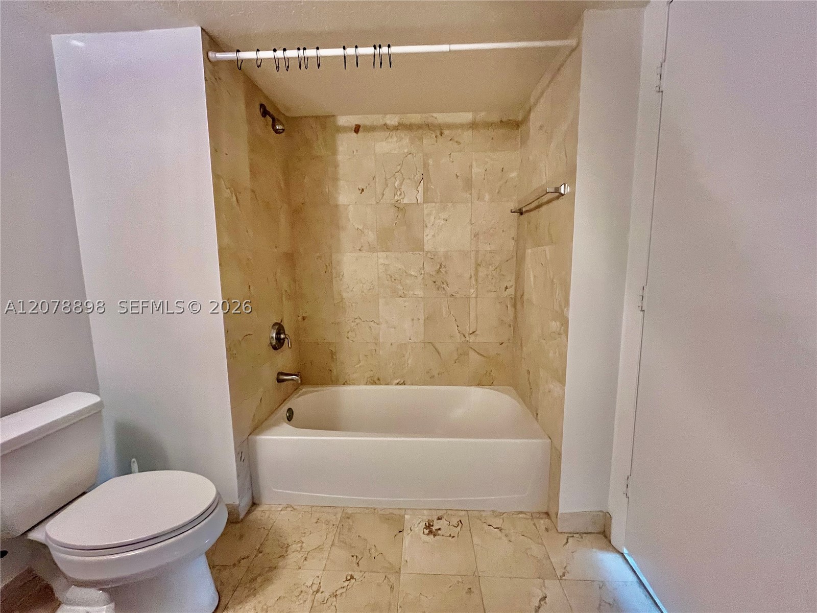 1800 N Bayshore Dr #3710 Miami, FL 33132