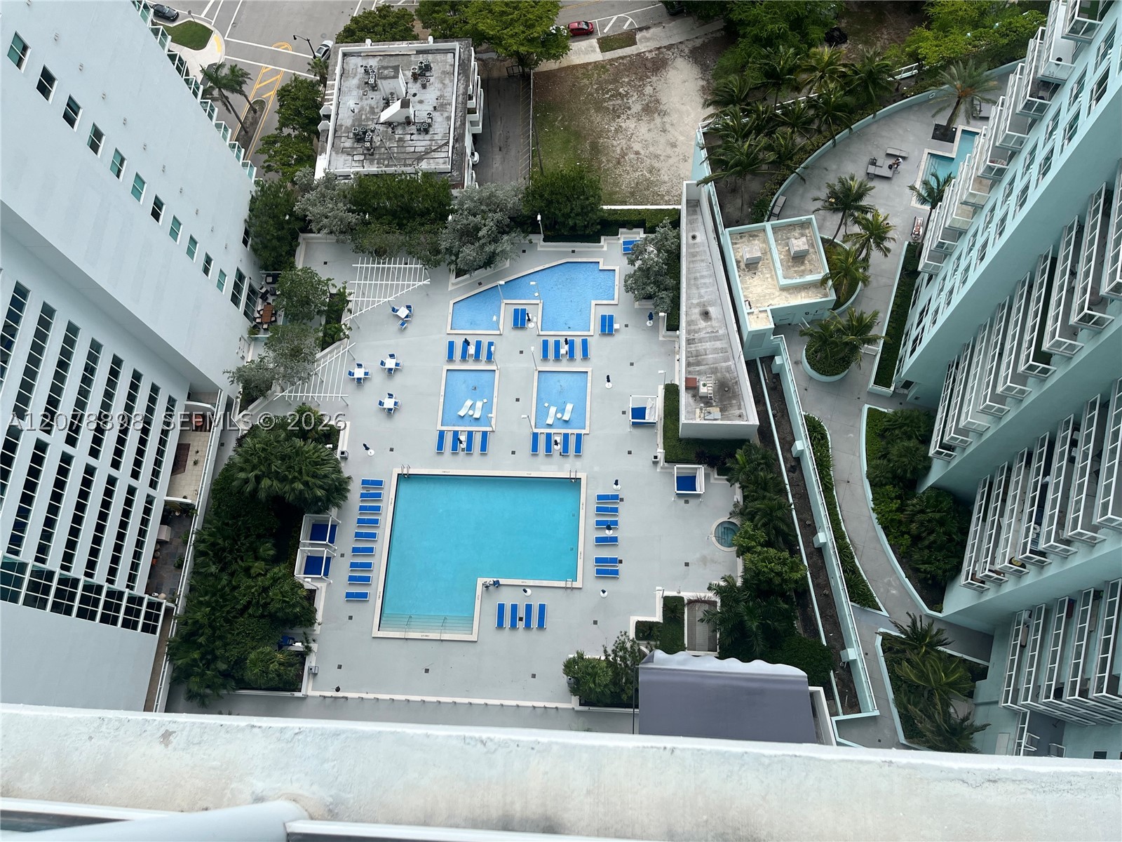 1800 N Bayshore Dr #3710 Miami, FL 33132