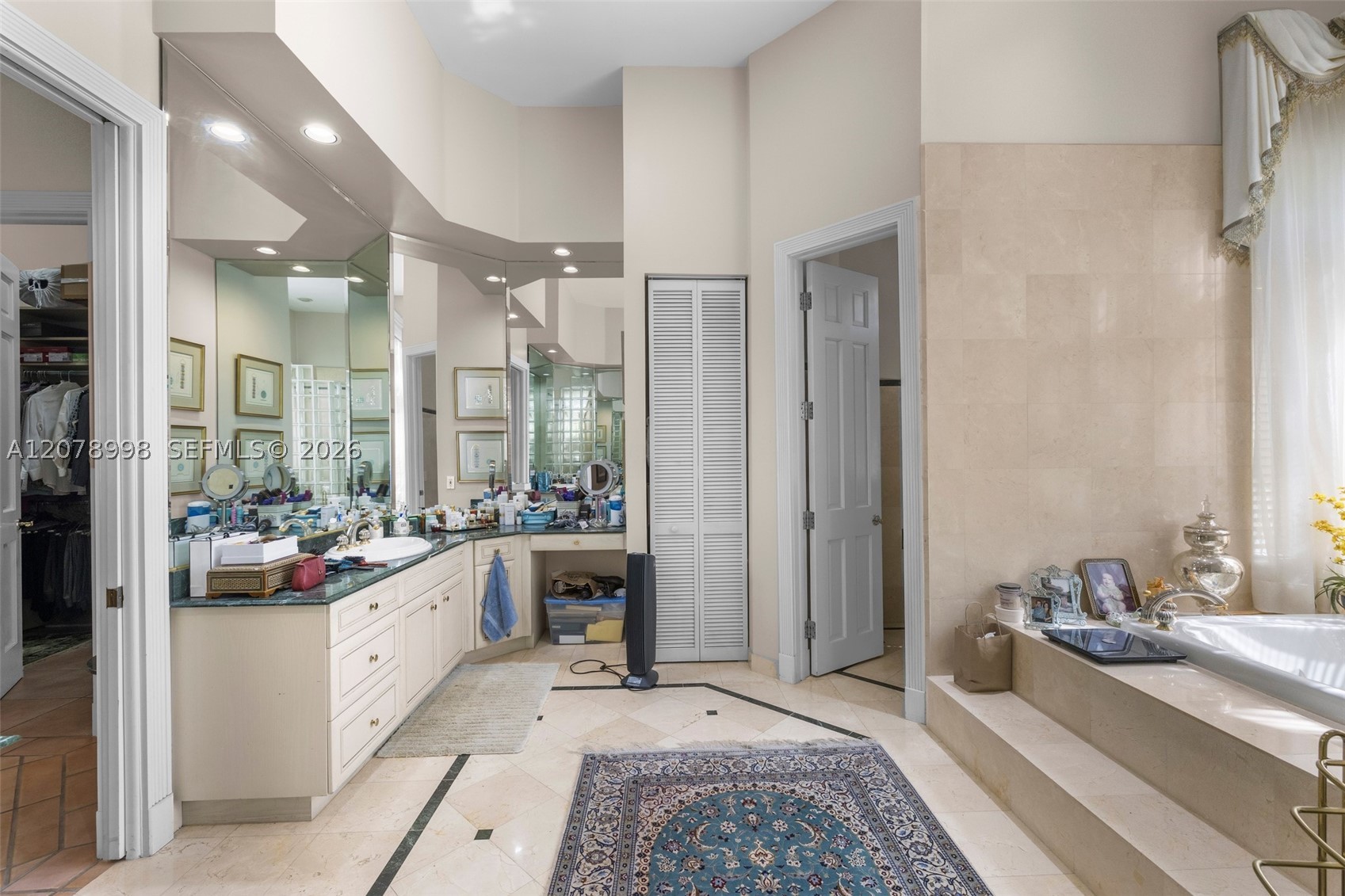8430 SW 98th St Miami, FL 33156