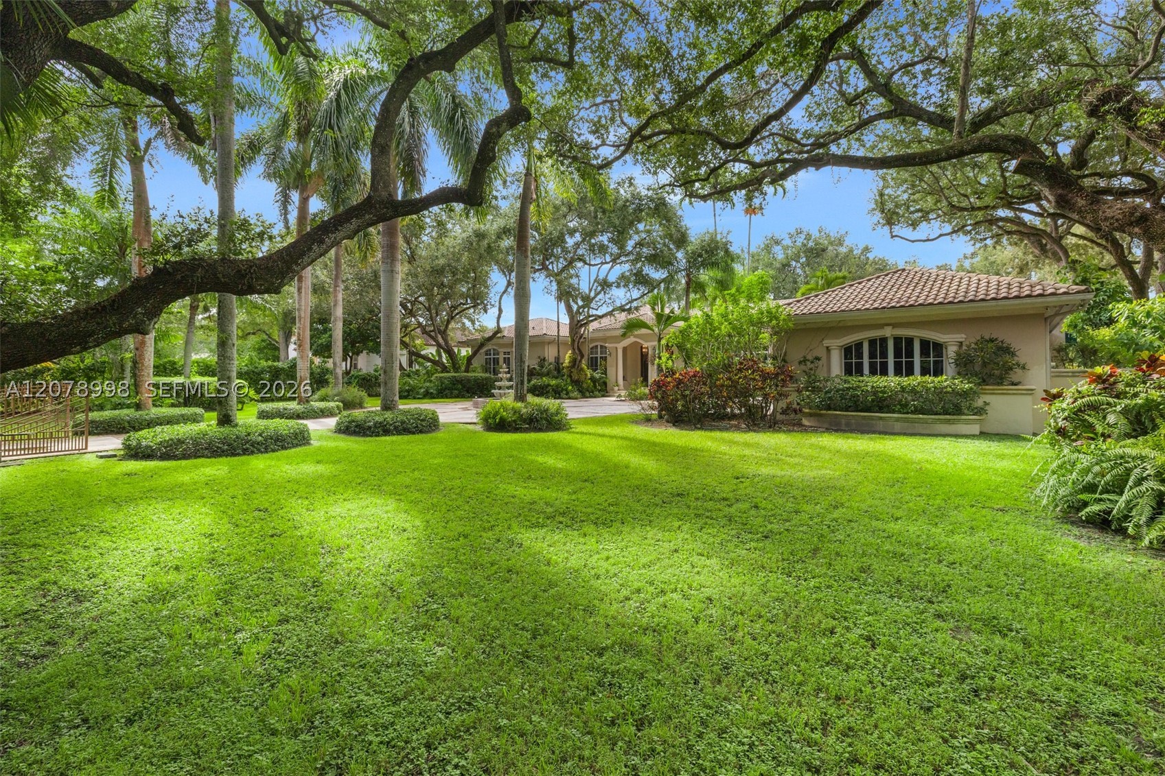 8430 SW 98th St Miami, FL 33156
