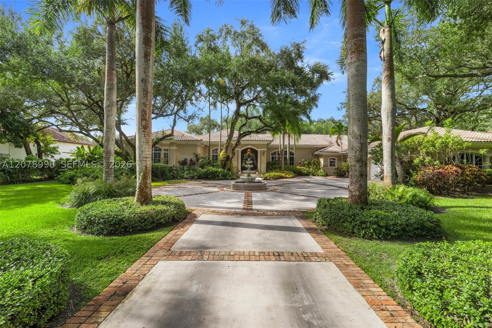 8430 SW 98th St Miami, FL 33156