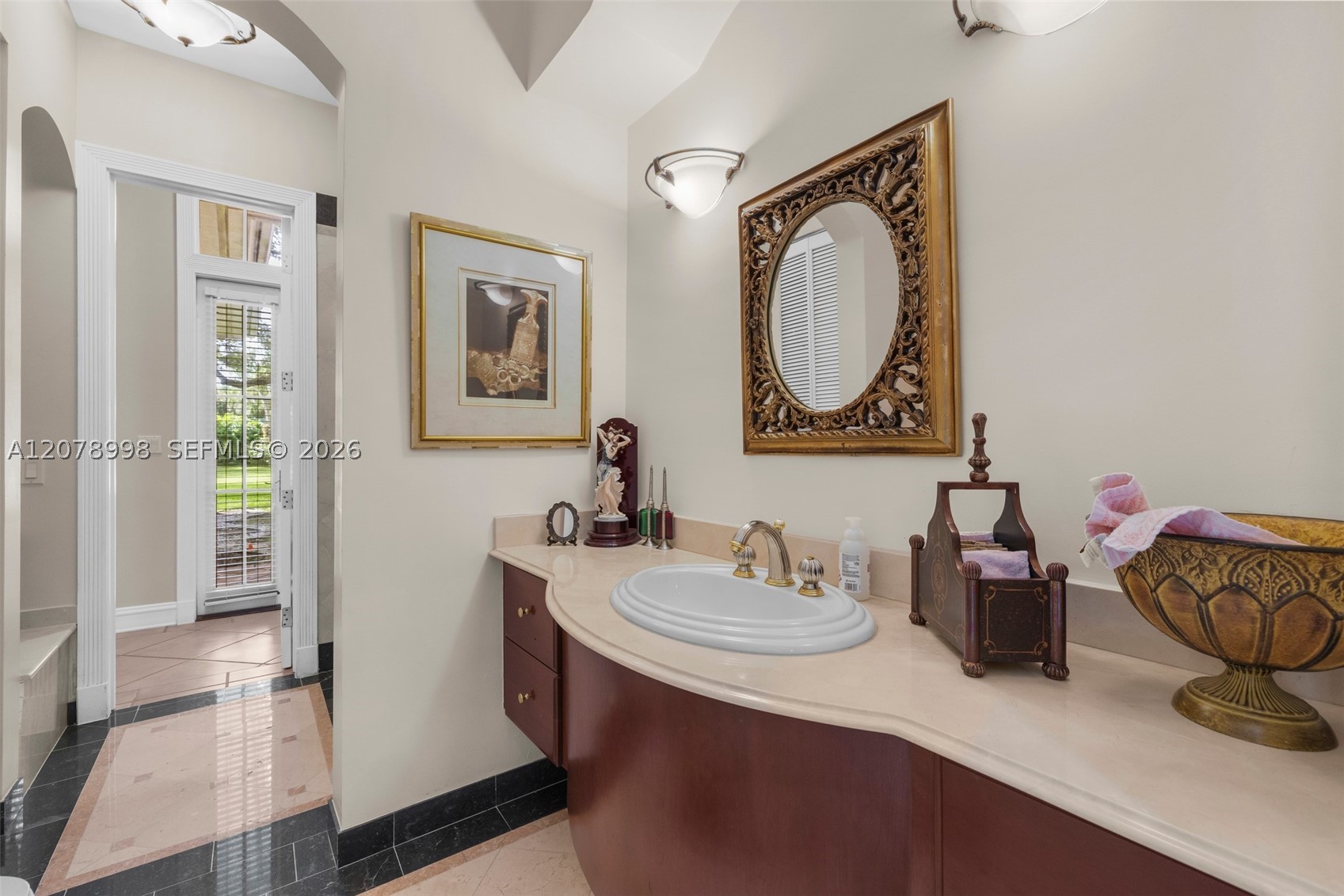 8430 SW 98th St Miami, FL 33156
