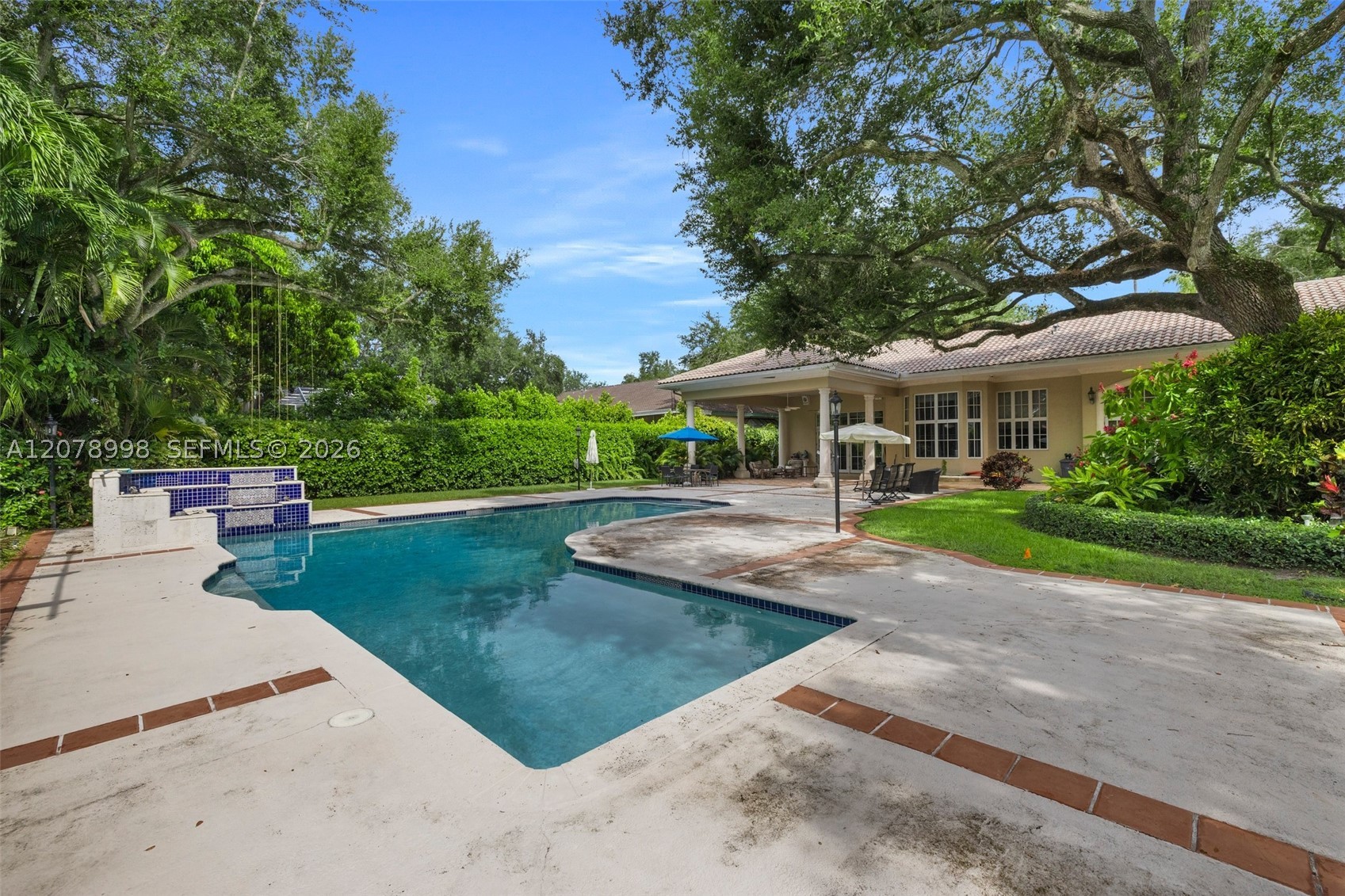 8430 SW 98th St Miami, FL 33156