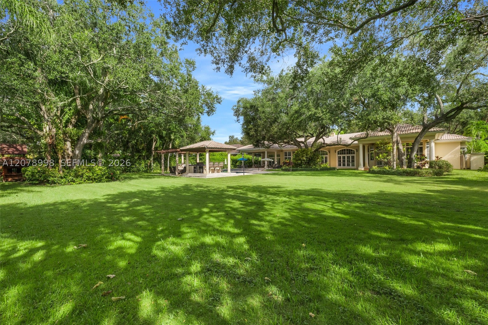 8430 SW 98th St Miami, FL 33156